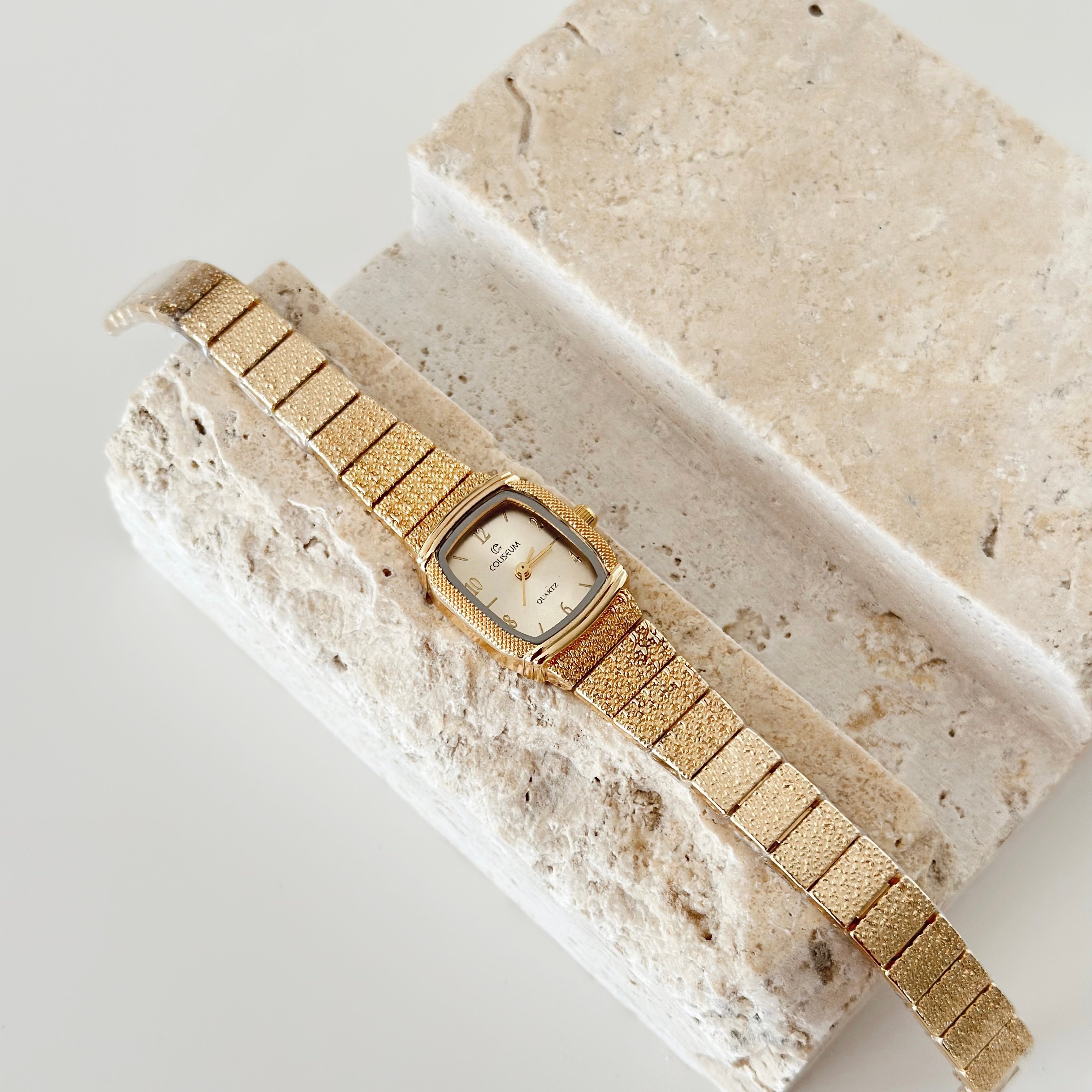 Veloura Watch