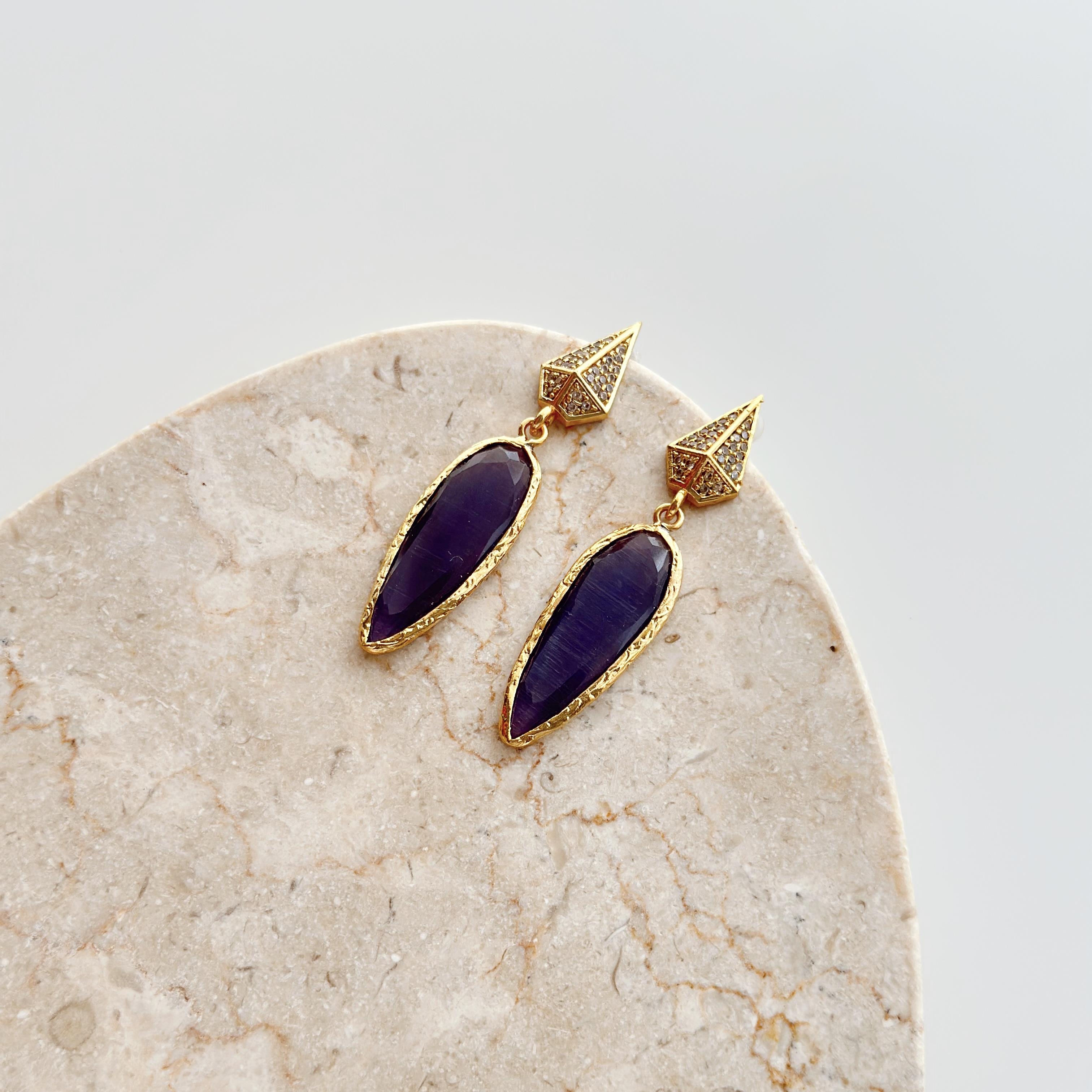 Appuntito Doğal taş küpe