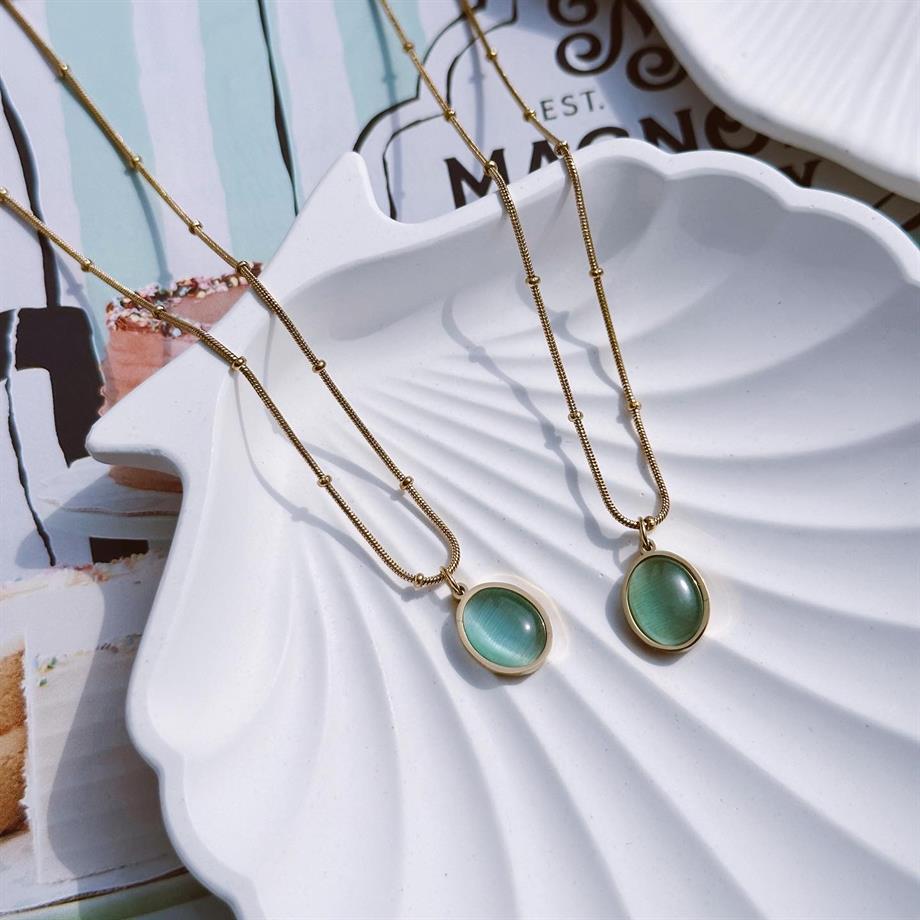 Elegant Çelik Kolye