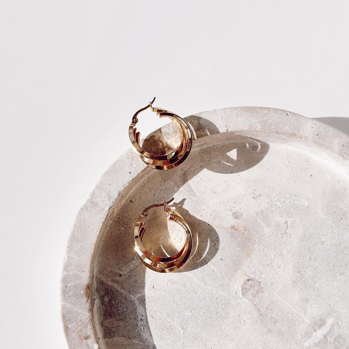 Çapraz Çelik küpe