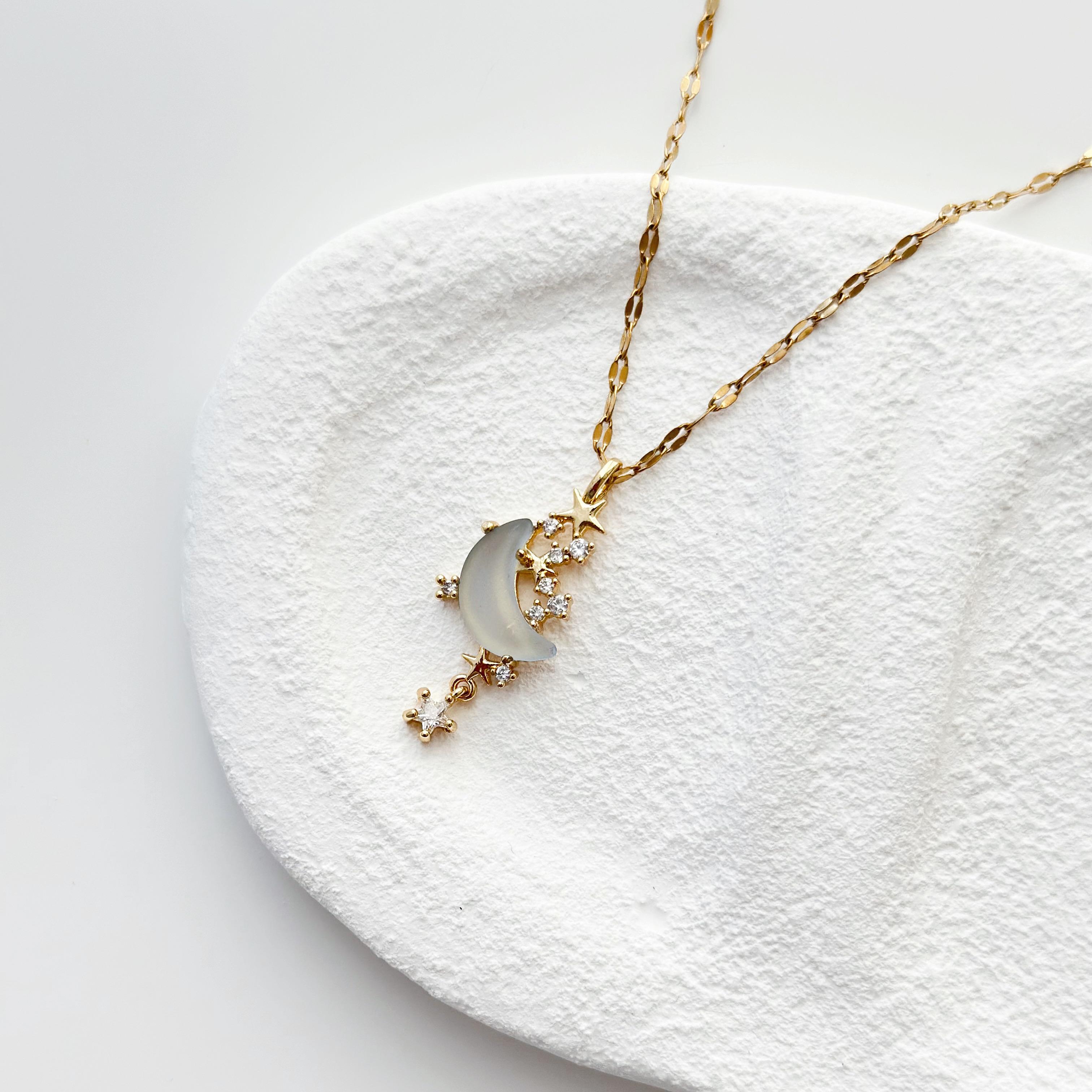 Lua Azul Çelik Kolye