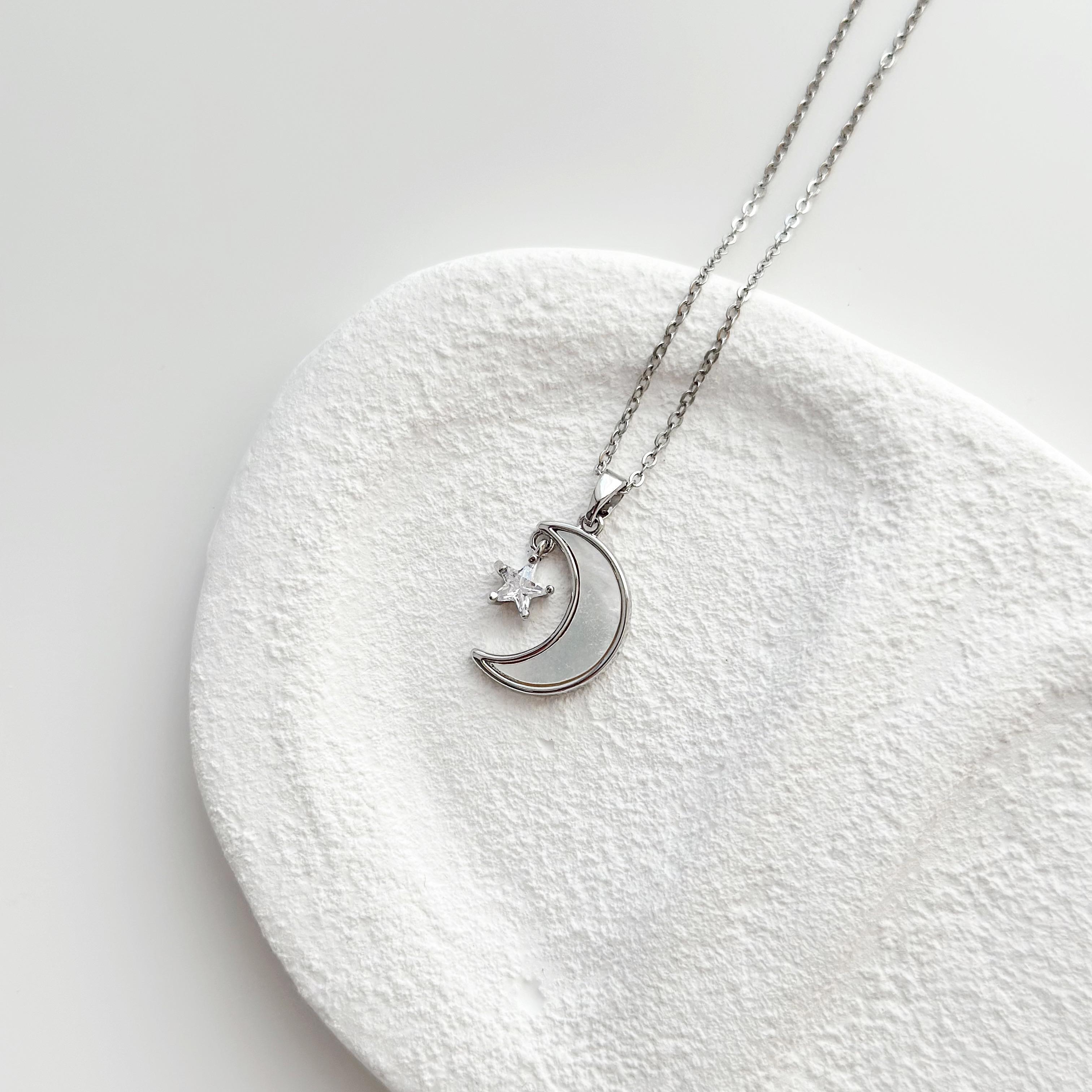 Crescent Rodyum Kolye