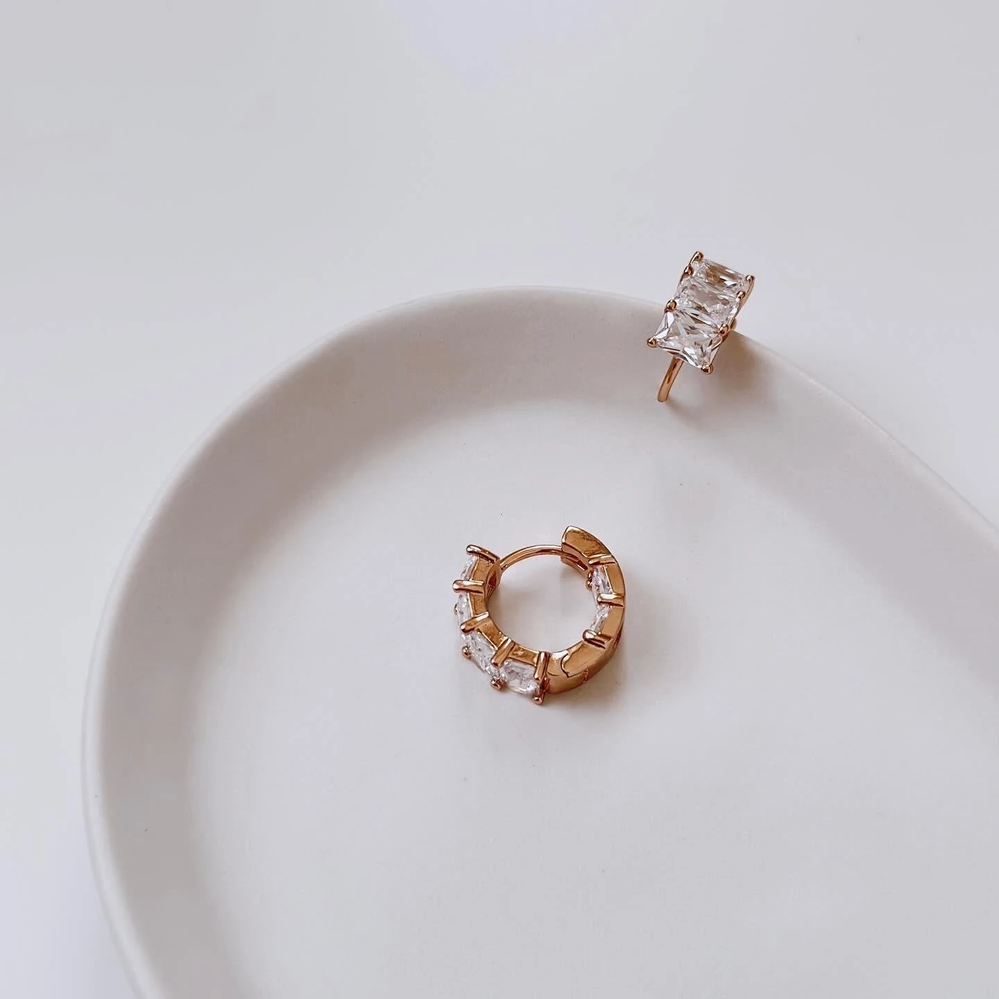 Pietra Xupıng küpe