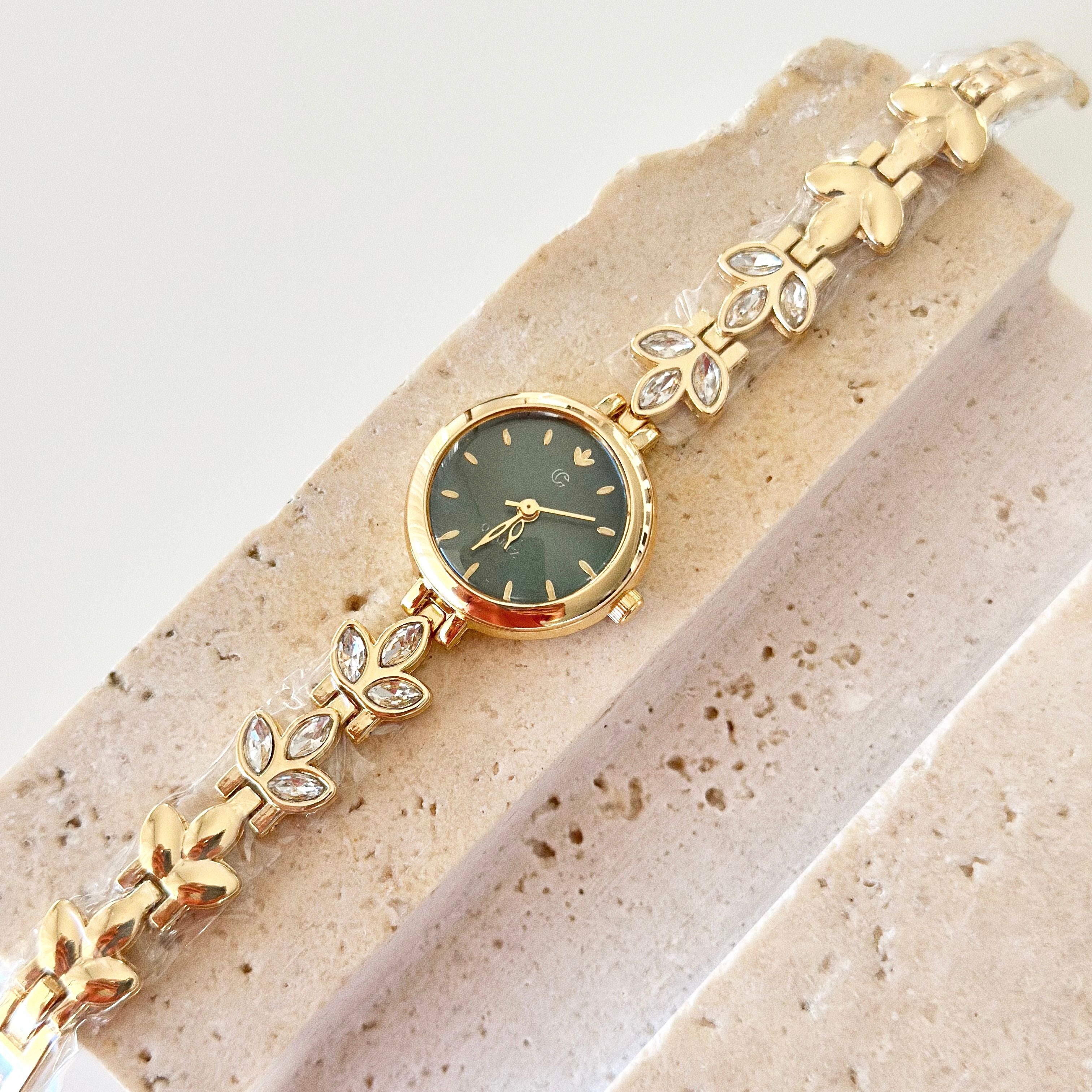 Esencia Watch