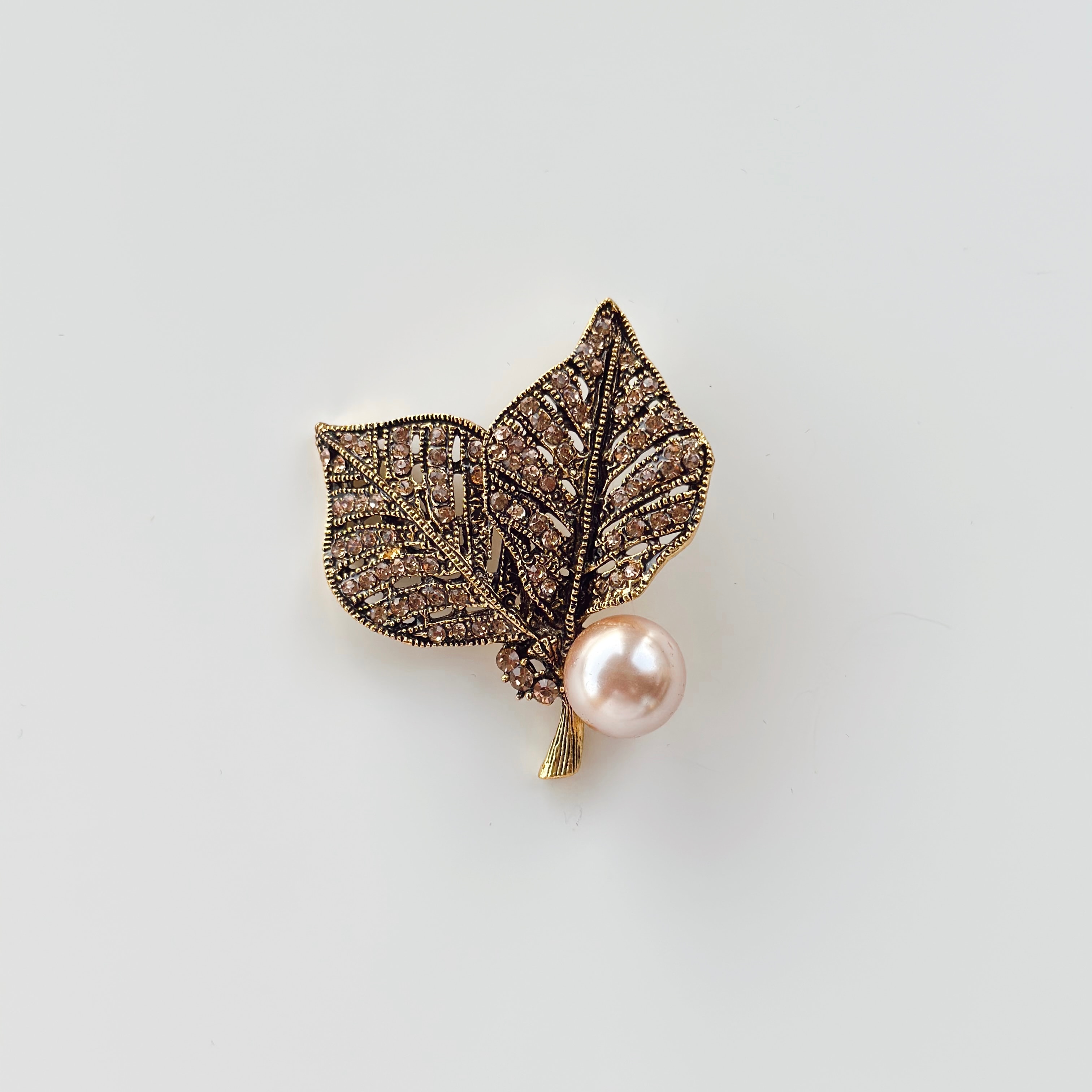 İki Yaprak Gold Broş