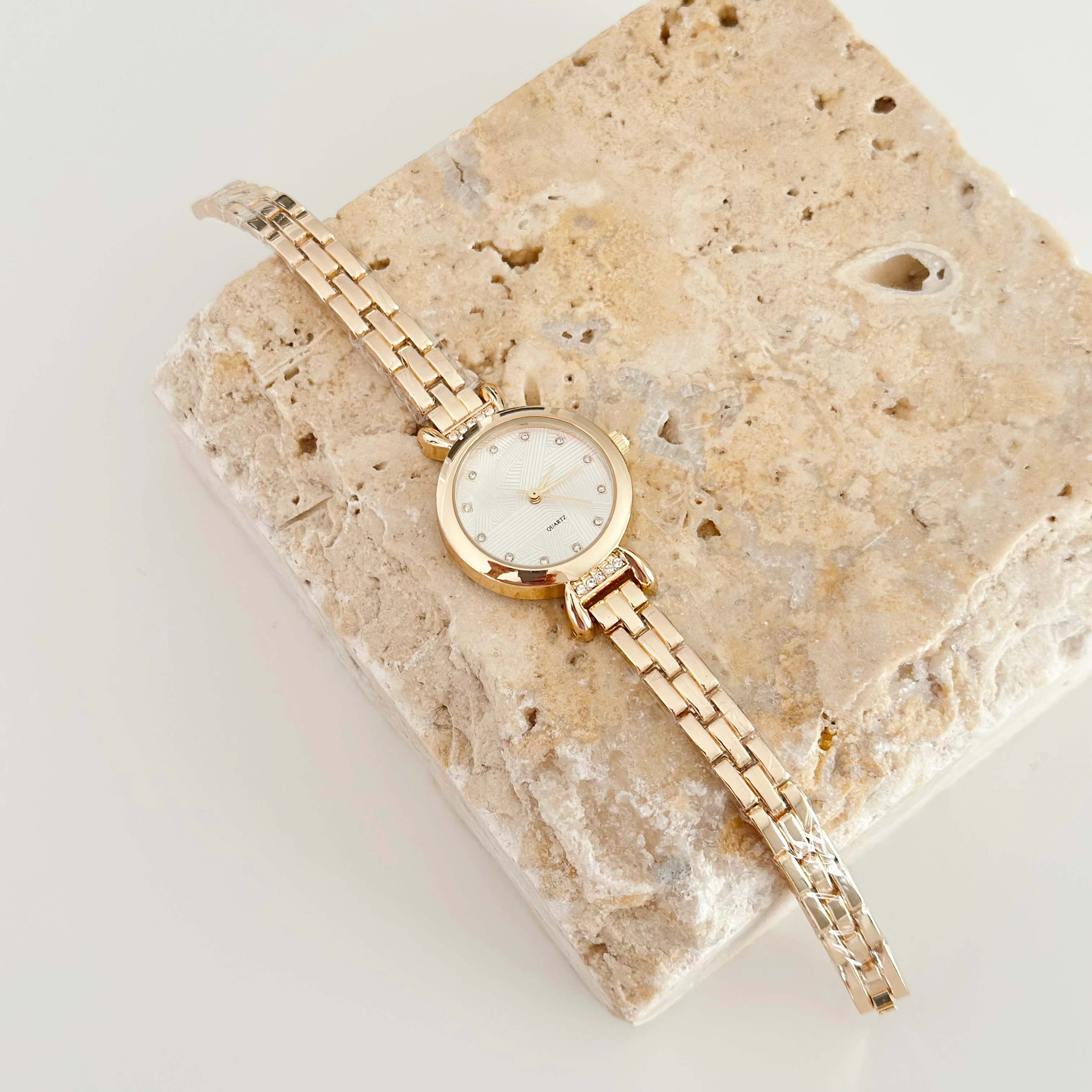 Pierre Gold Saat Beyaz