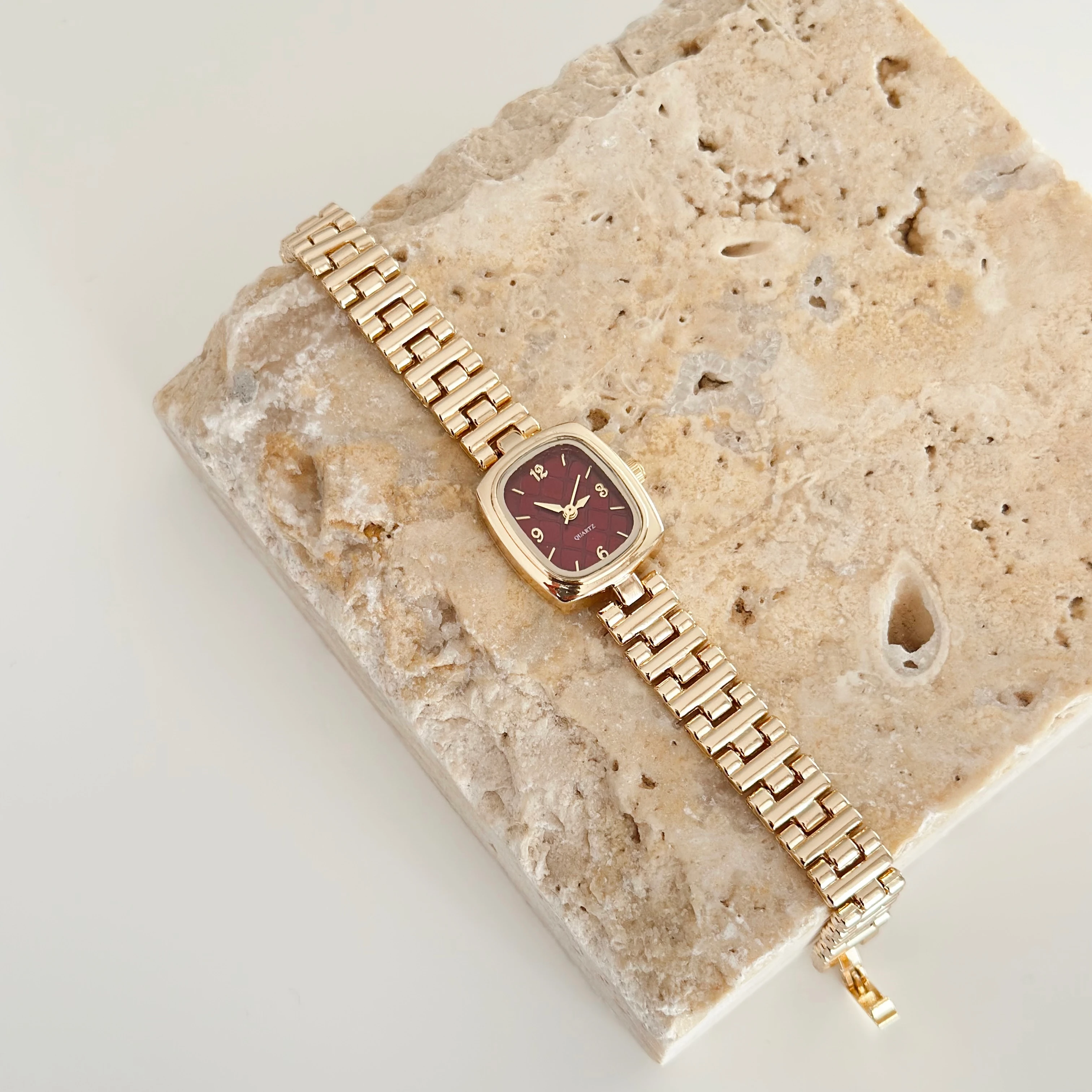 Tsira Gold Saat Bordo