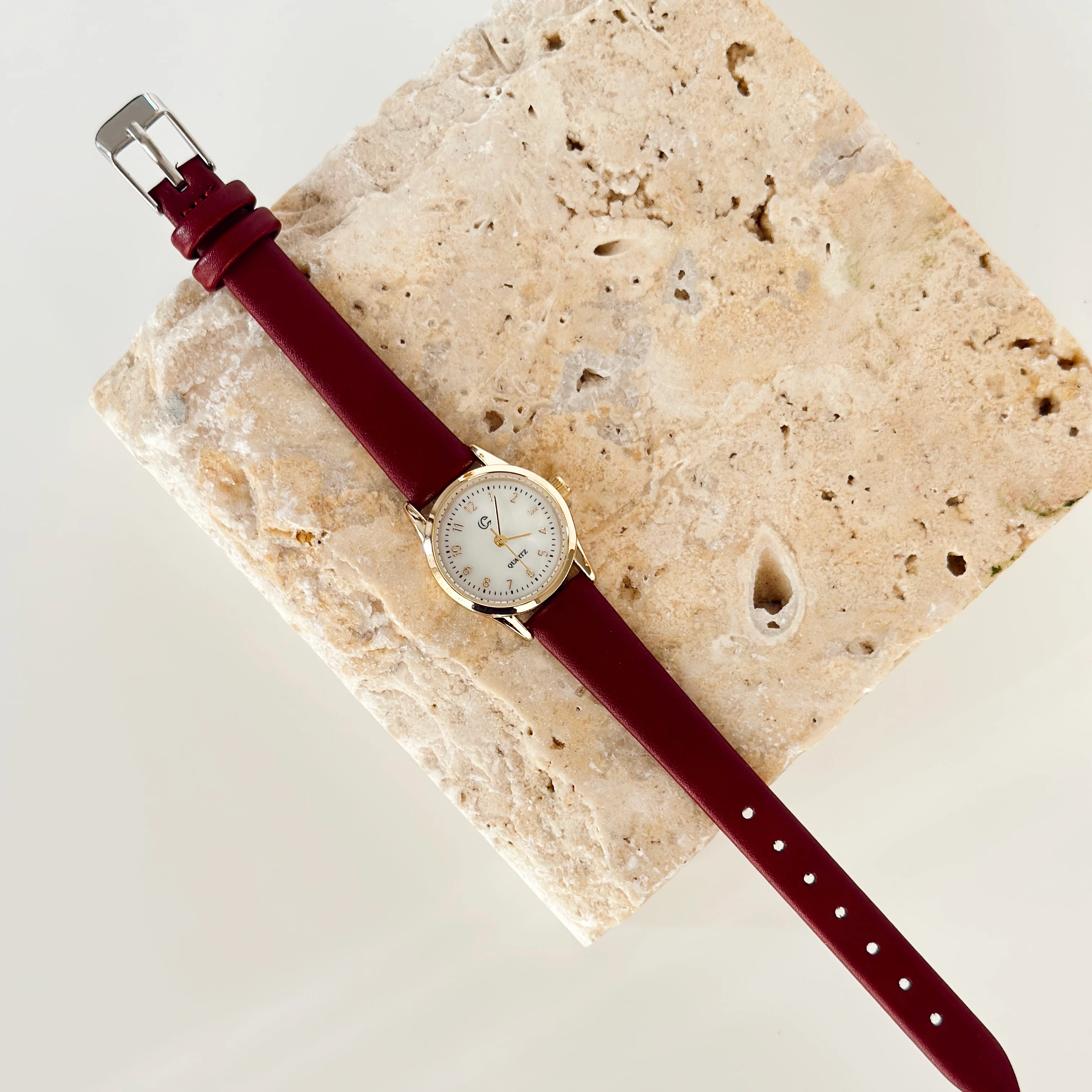 Naria Deri Kayış Gold Saat