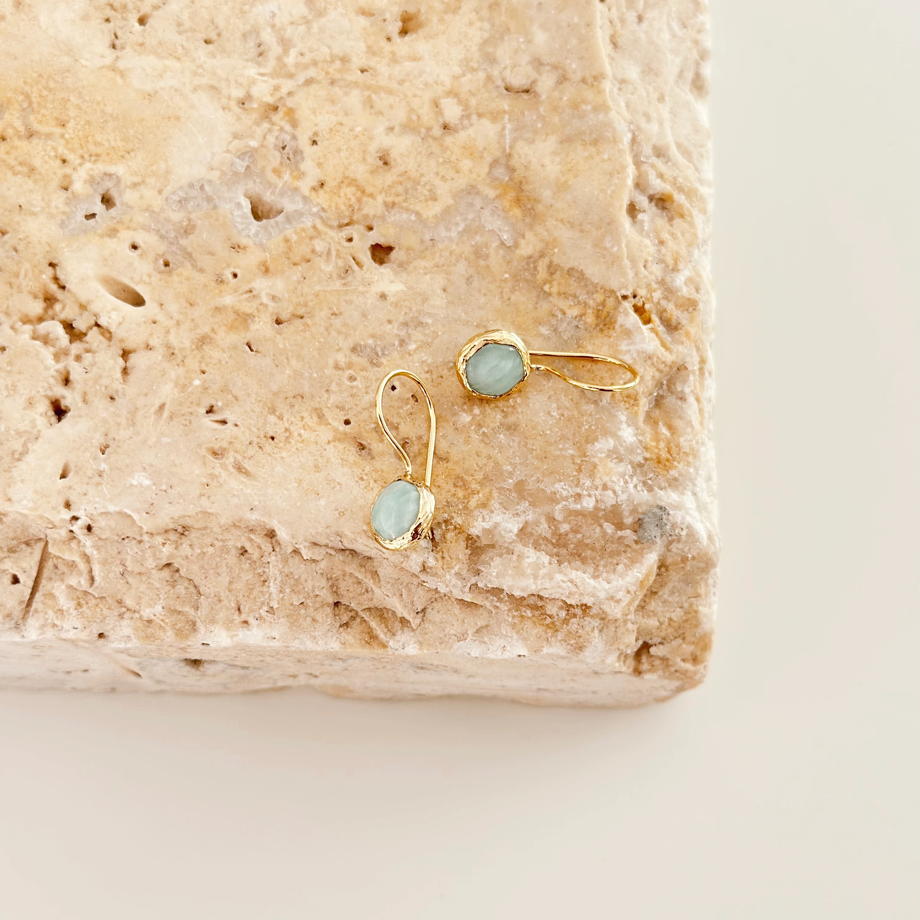 Mini Amazonit Sallantılı Doğal Taş Küpe