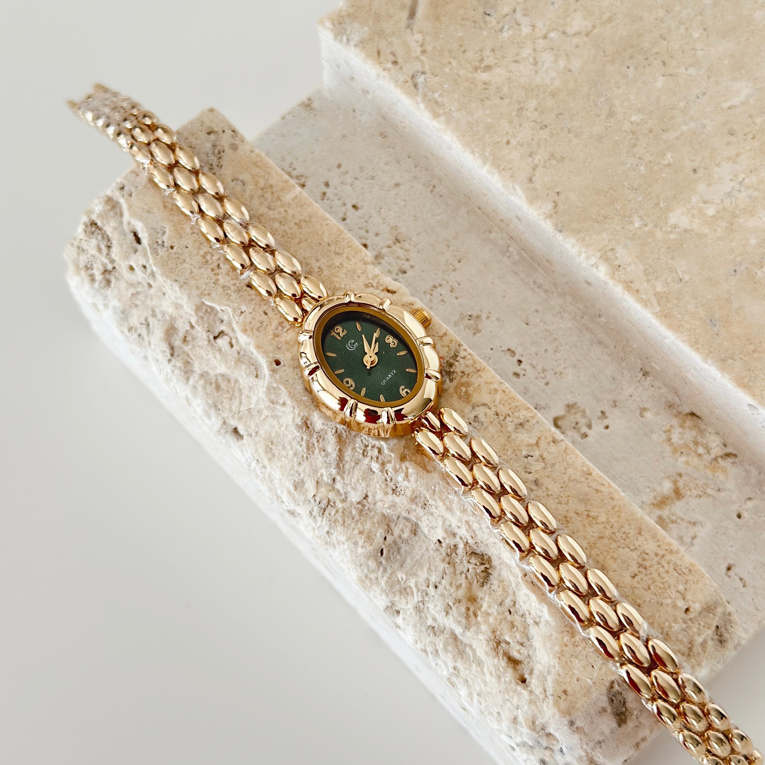Magnor Watch