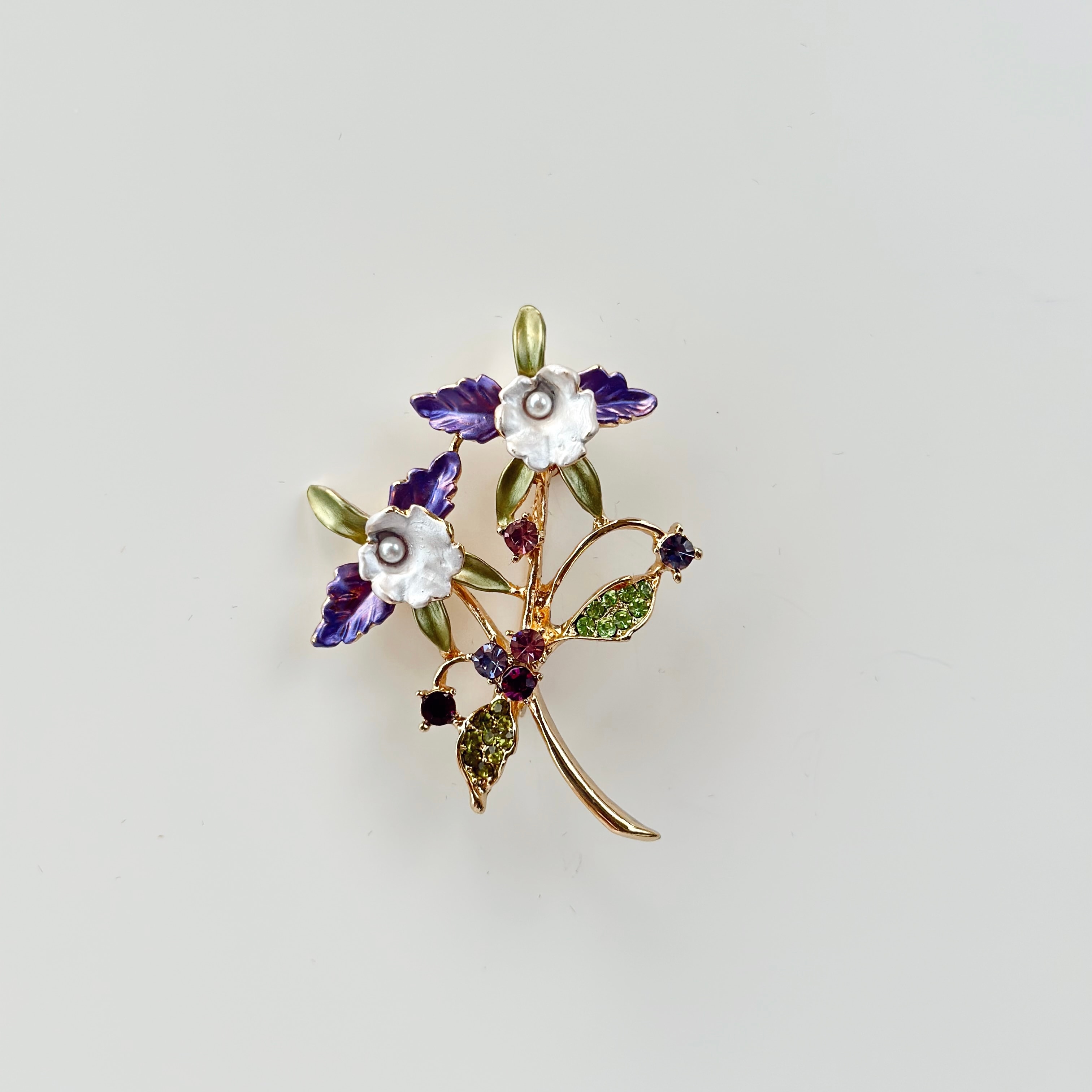 Lila Çiçek Broş