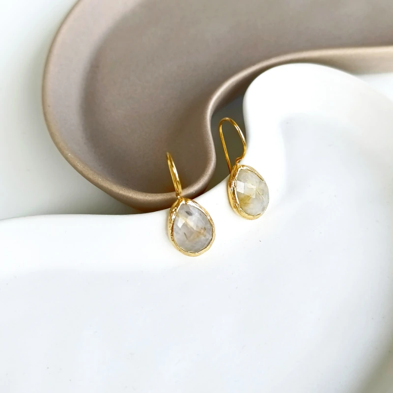 Jade doğal taş küpe