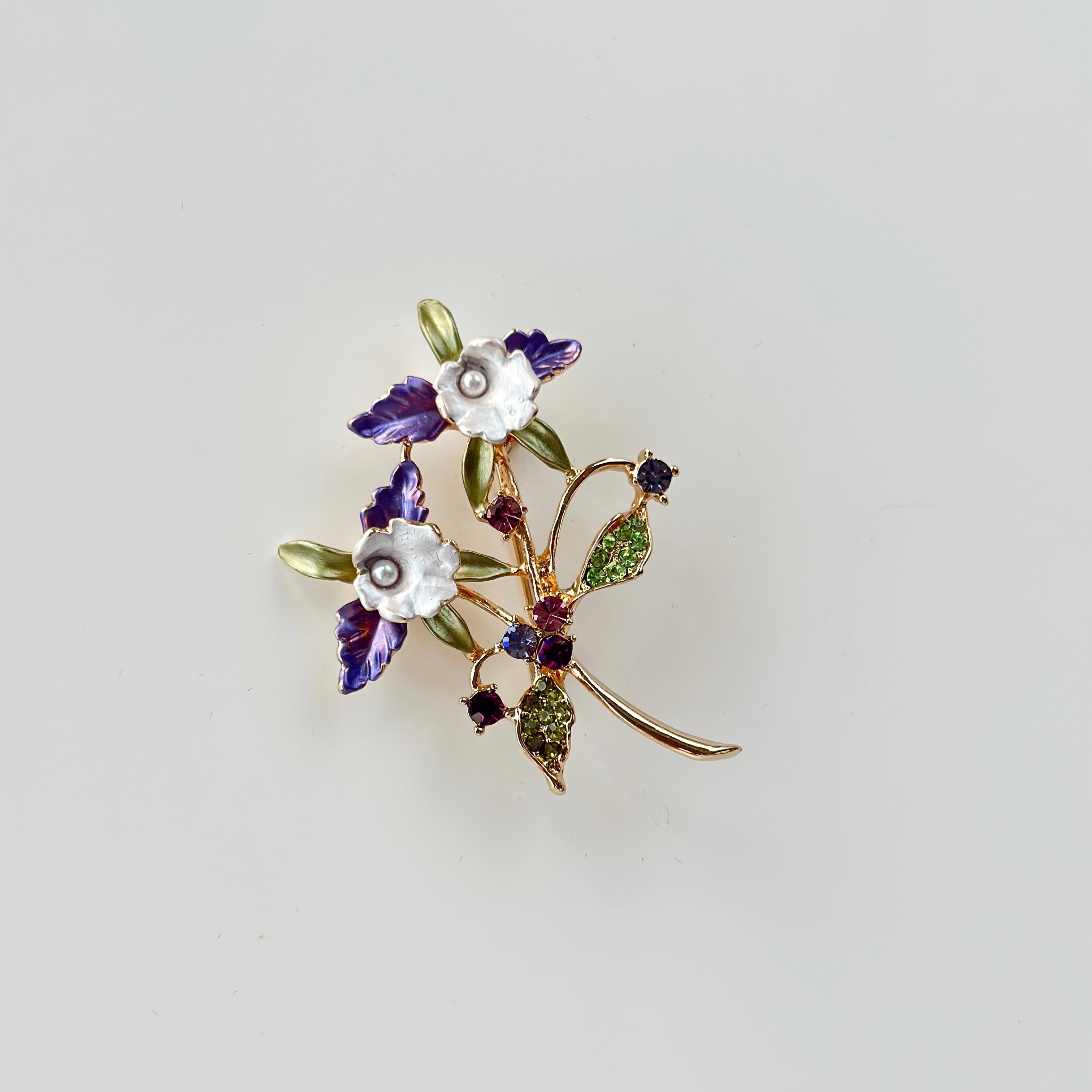 Lila Çiçek Broş