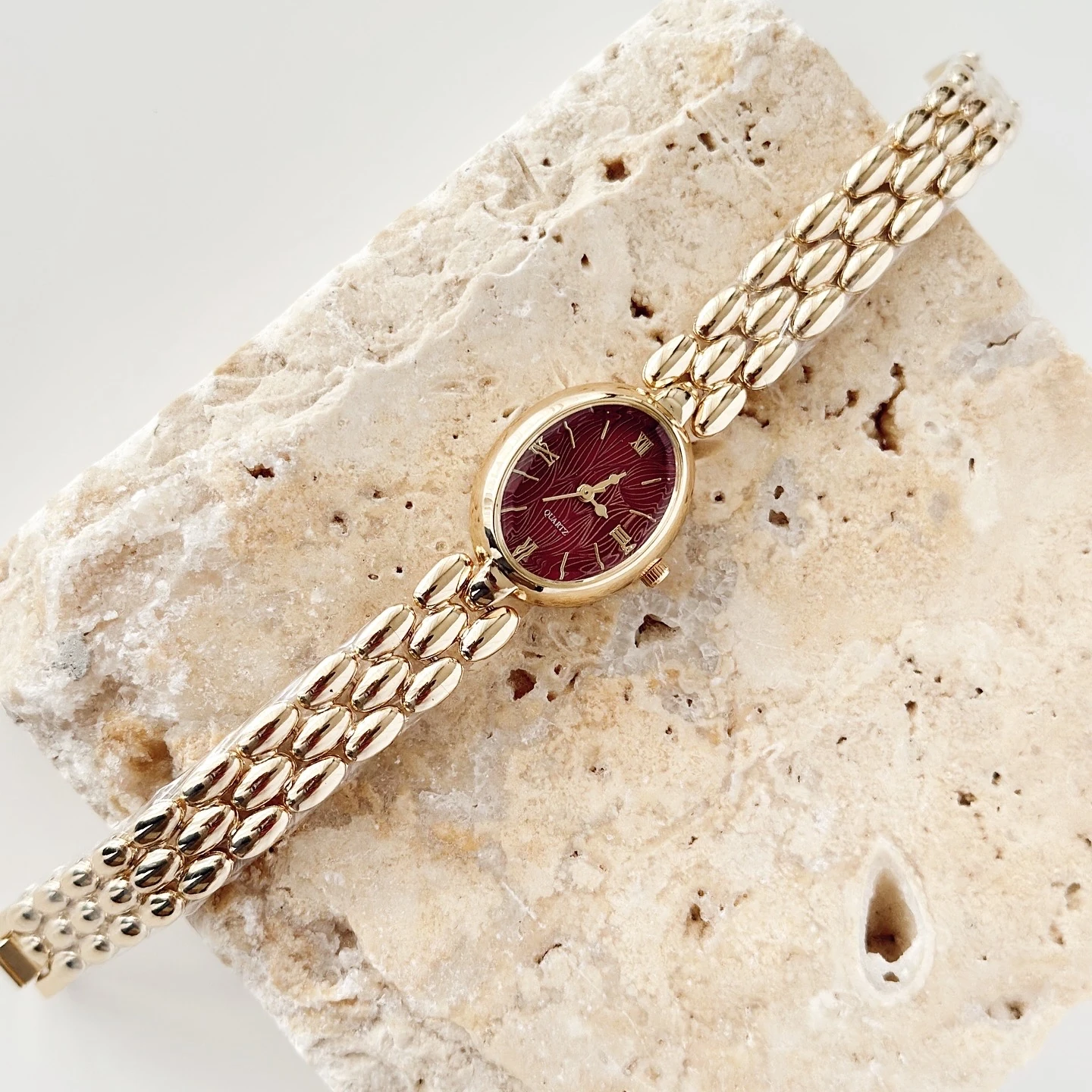 Turias Bordo Gold Saat