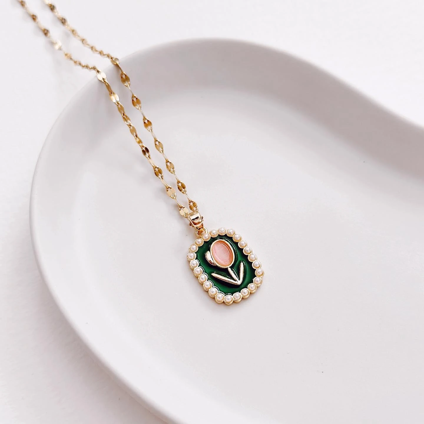 Lale Kolye Çelik kolye