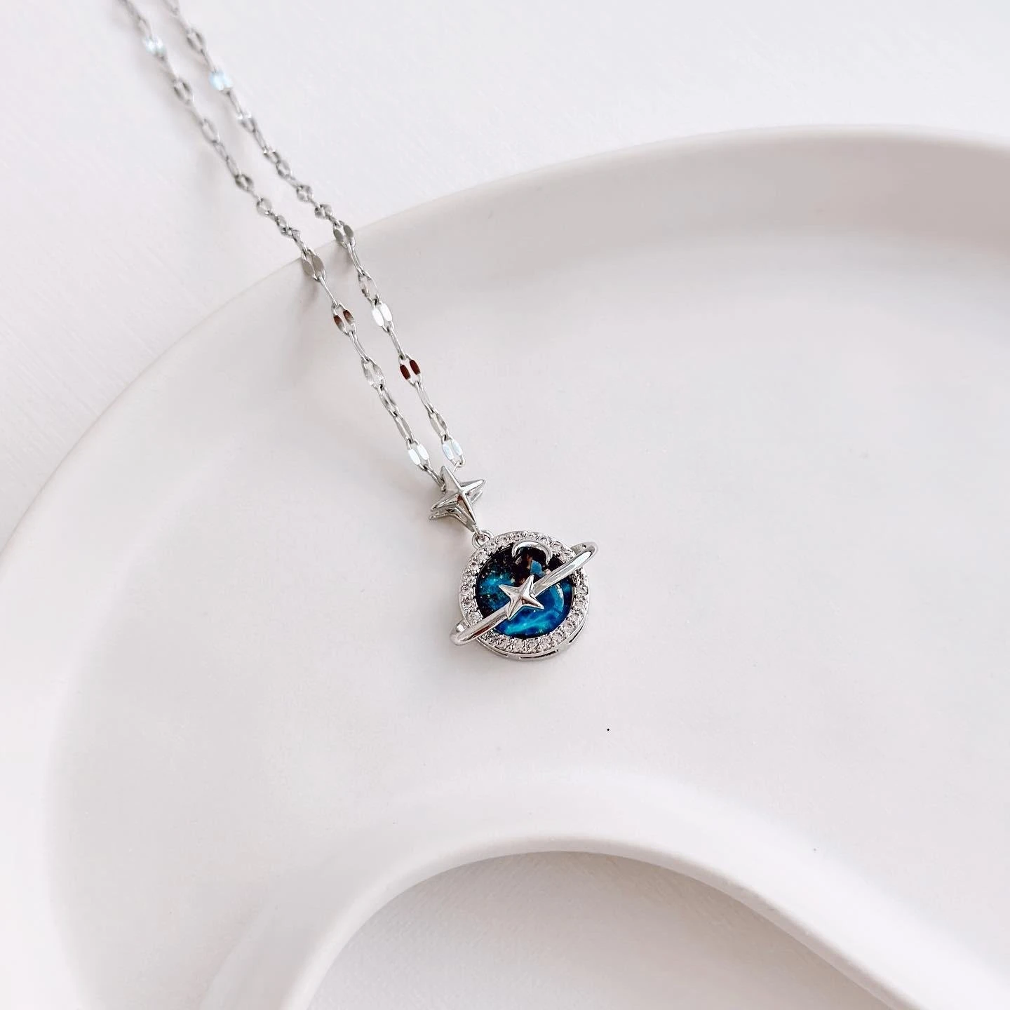 North planet Çelik Kolye