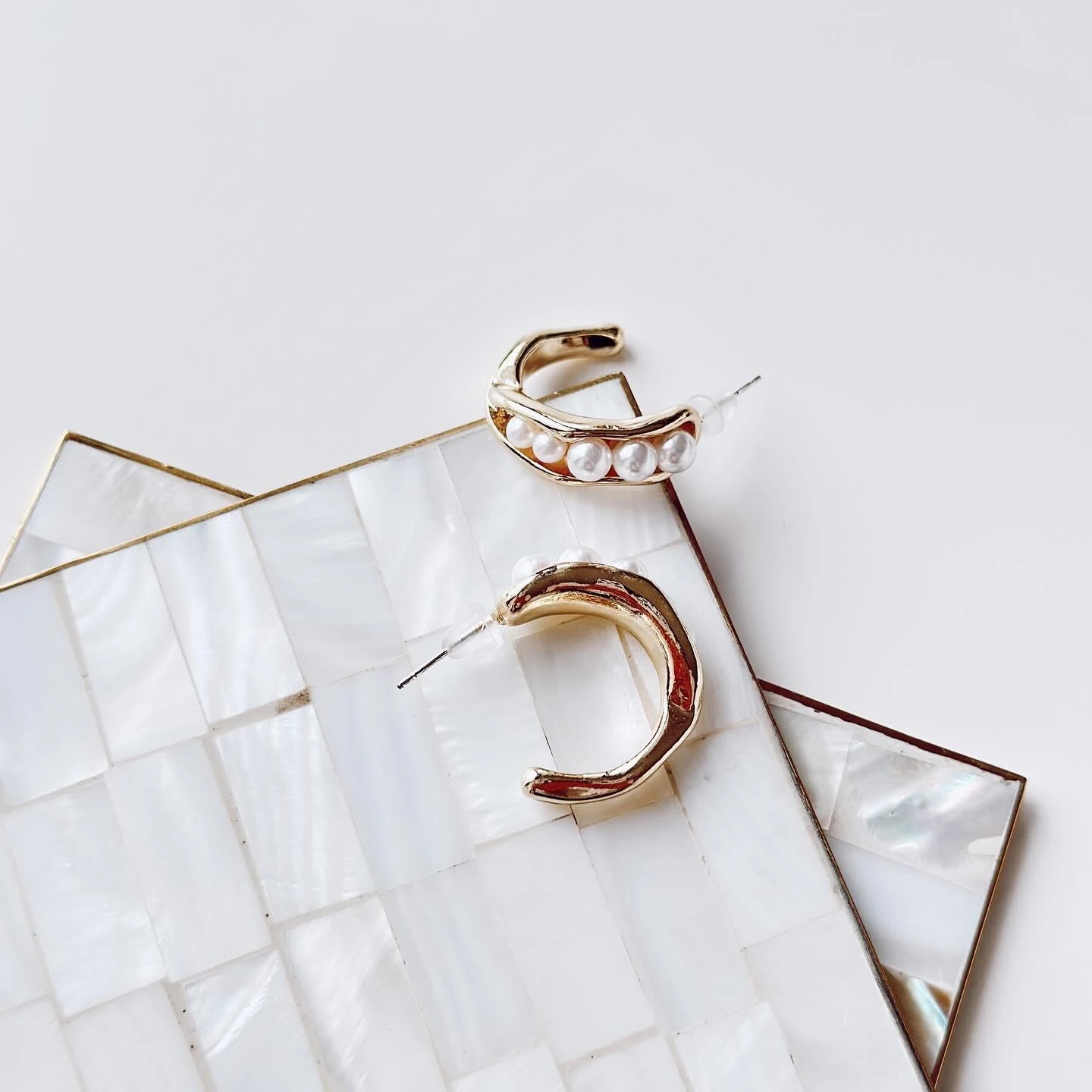 Collar de perlas  gold küpe