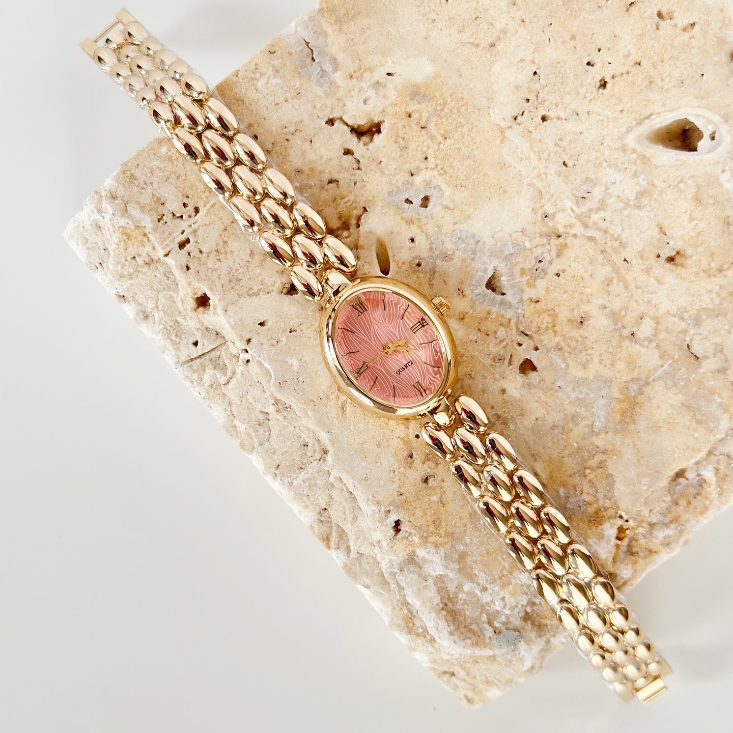 Turias Pembe Gold Saat