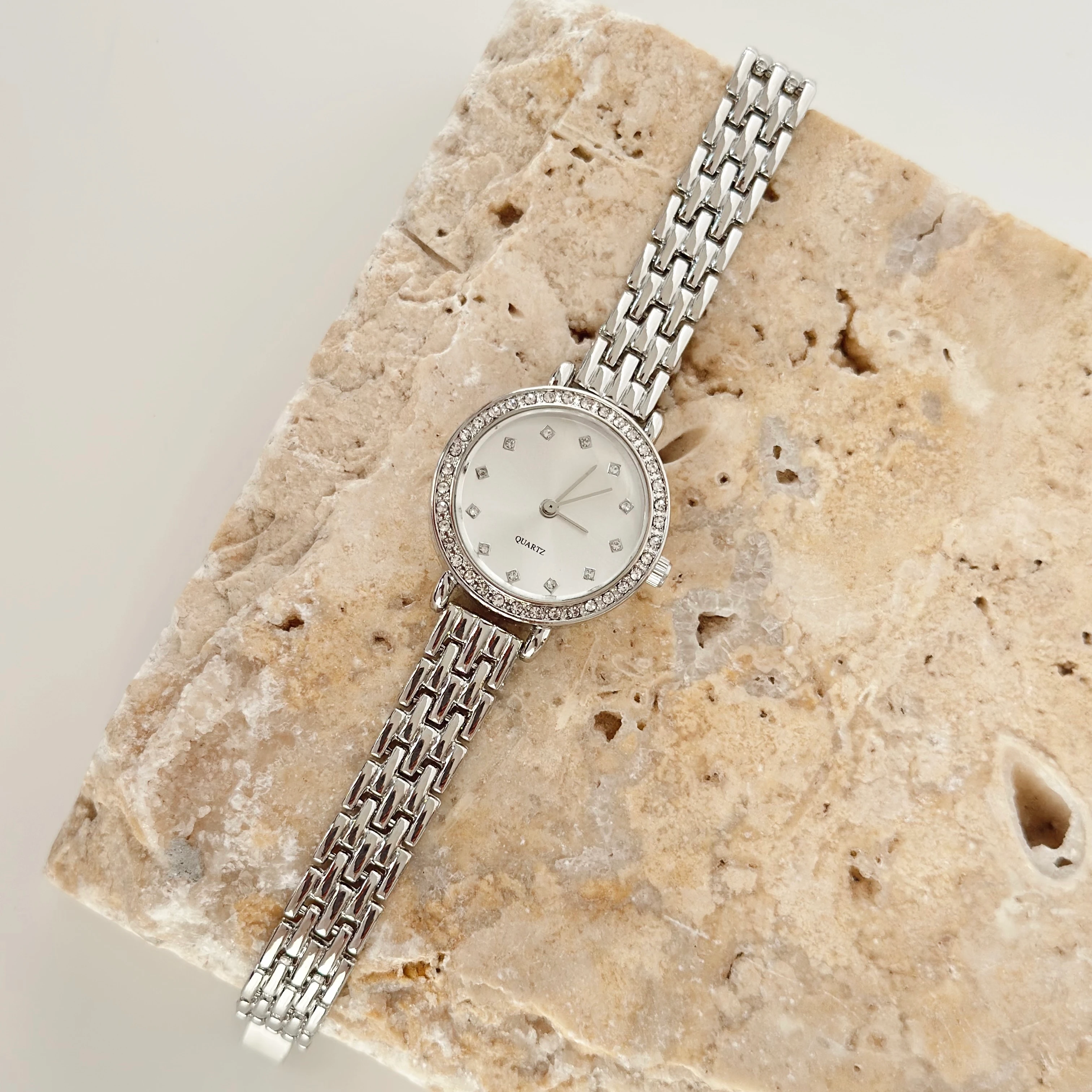 Petite Gümüş Saat Beyaz