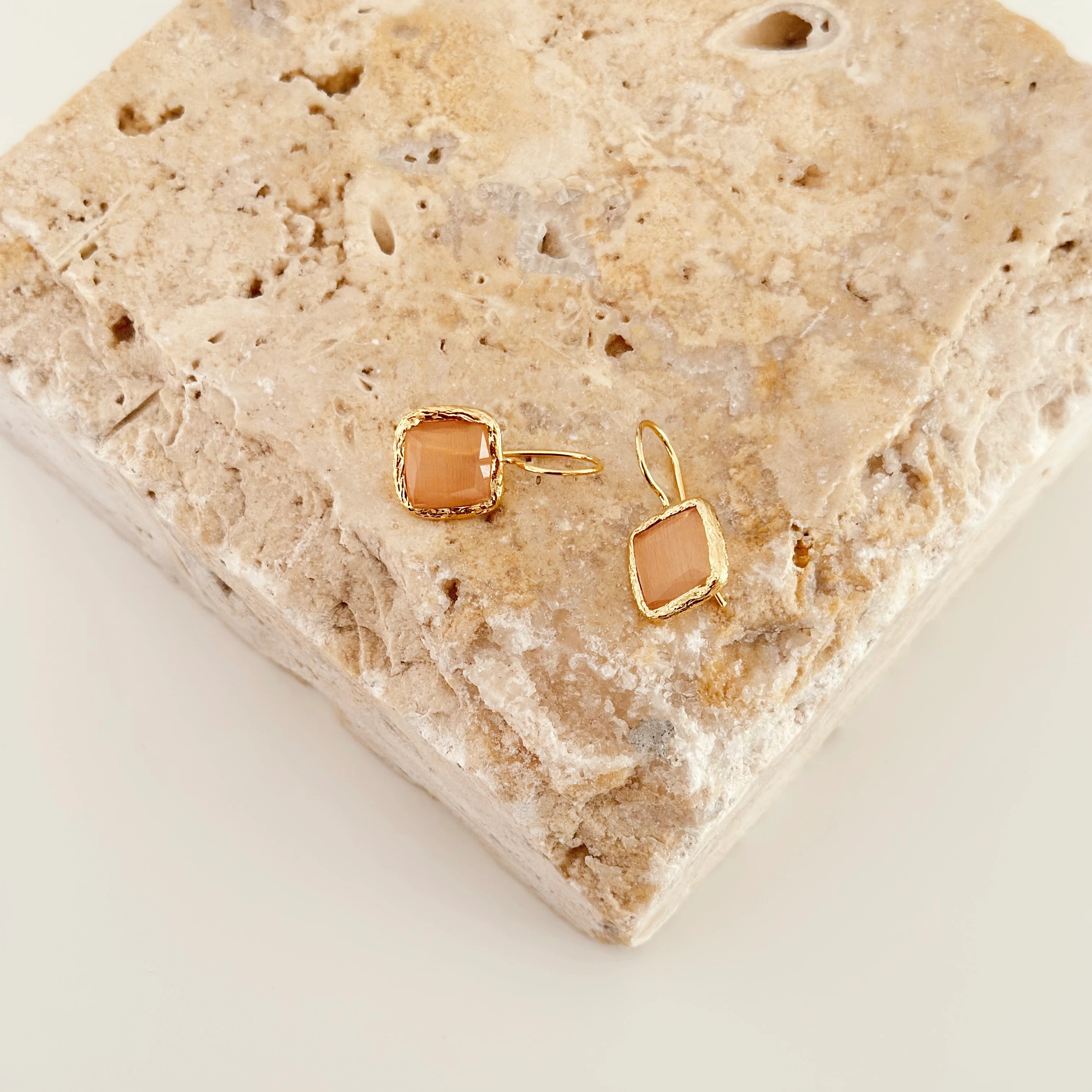 Kalsedon Mini Kare Doğal Taş Küpe