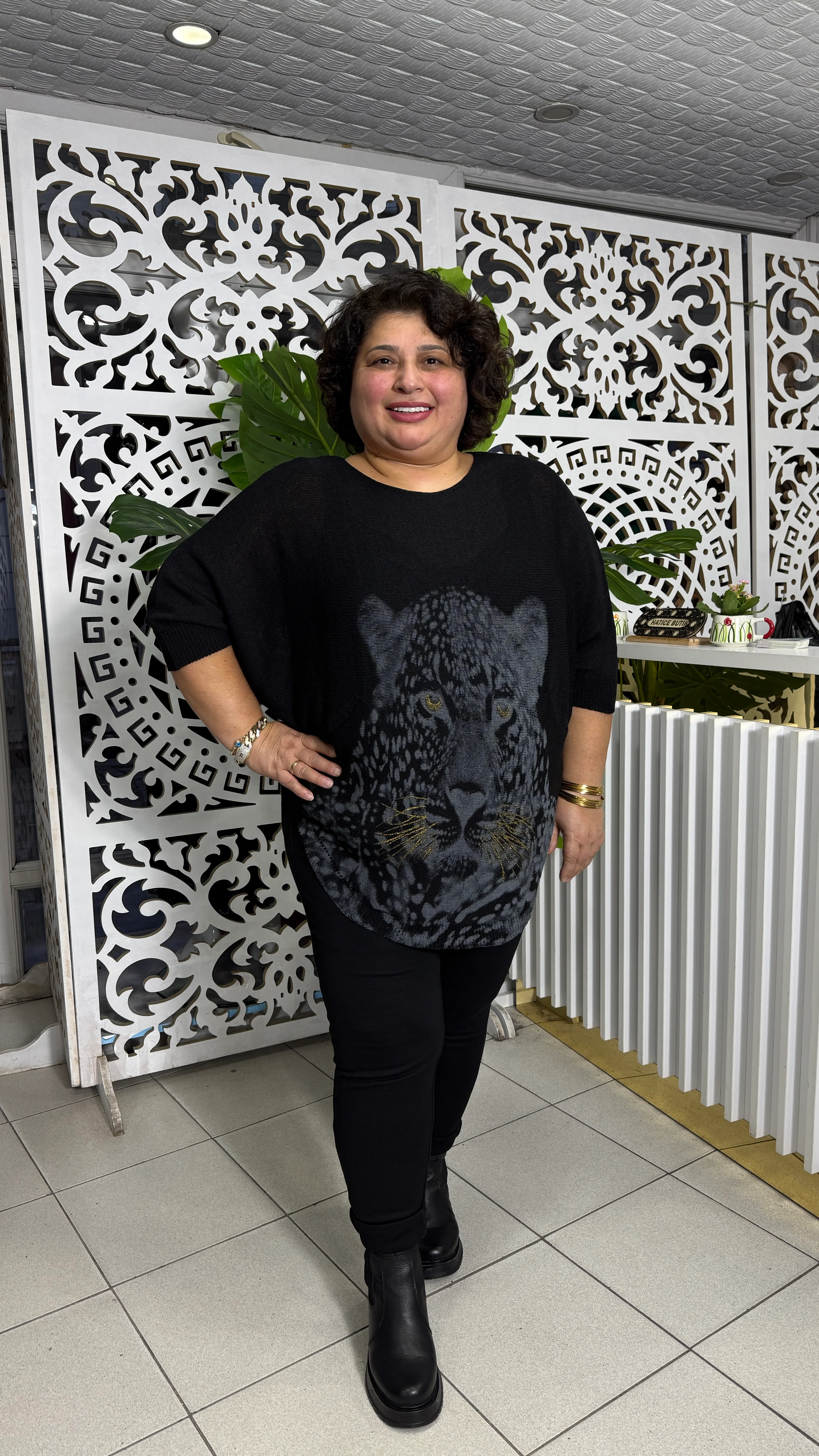 BÜYÜK BEDEN KAPLAN FİGÜRLÜ MERSERİZE TRİKO - SİYAH