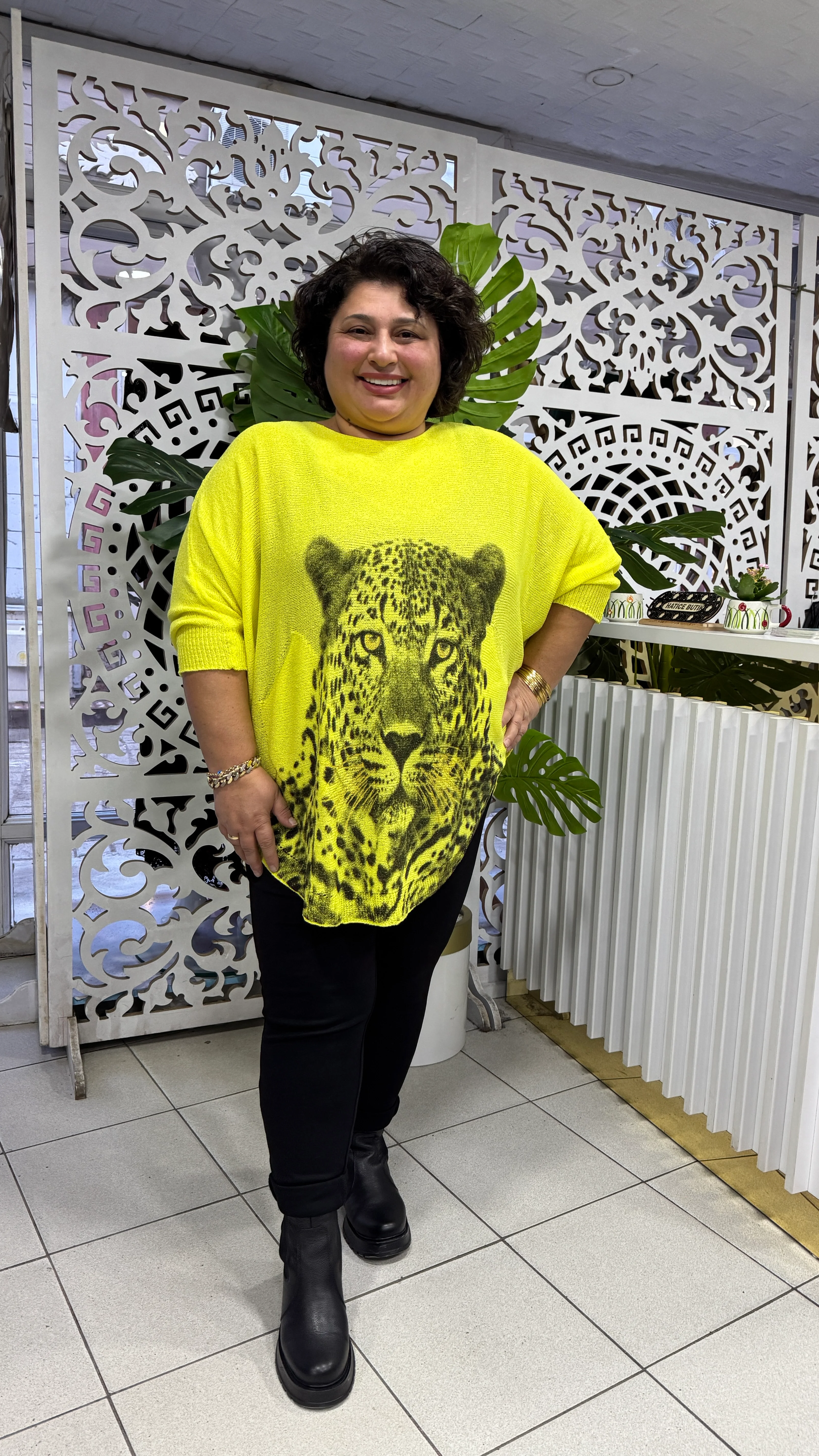 BÜYÜK BEDEN KAPLAN FİGÜRLÜ MERSERİZE TRİKO - NEON SARI