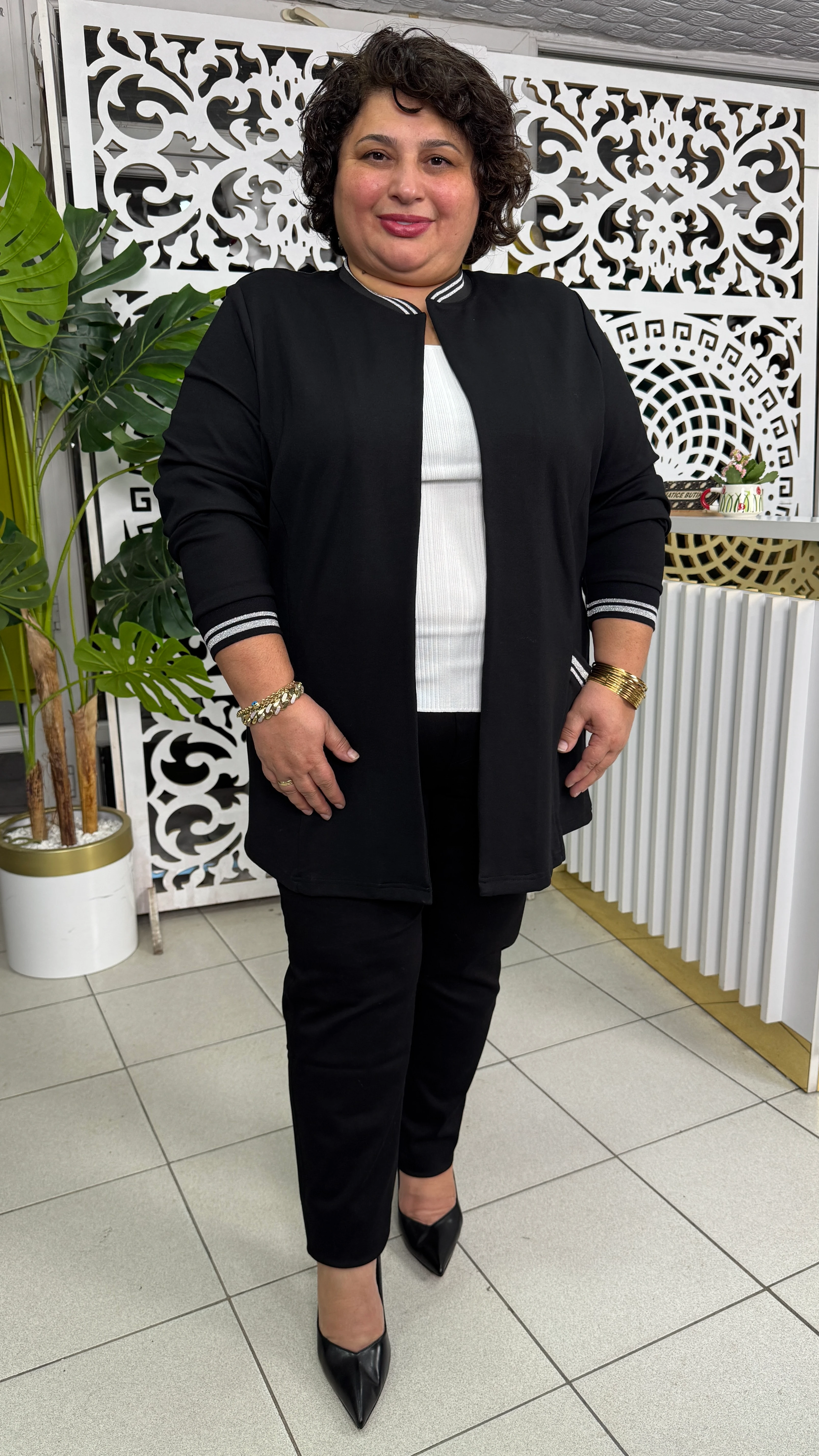 BÜYÜK BEDEN RİBANA DETAYLI SİYAH  CEKET 