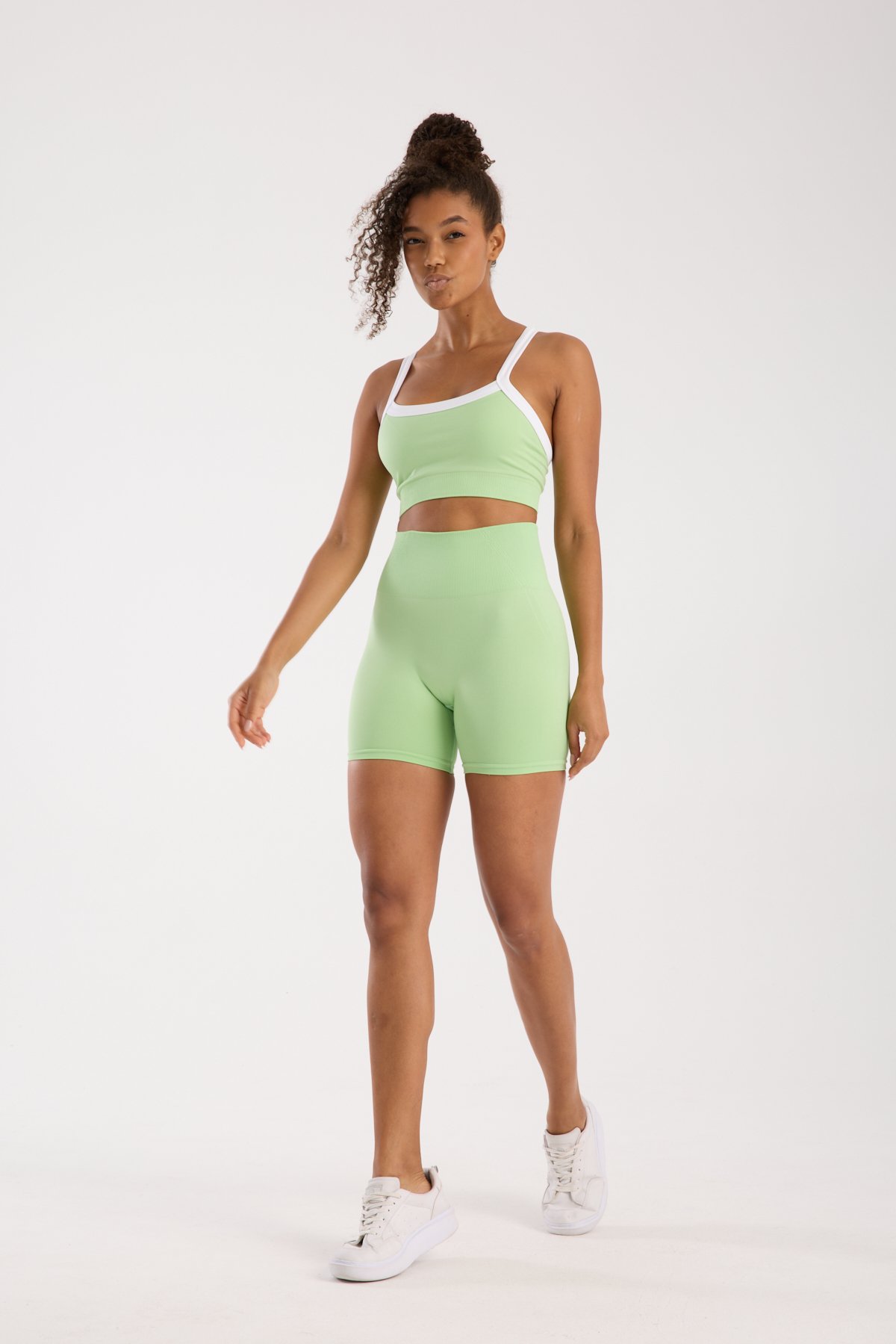 Seamless/Dikişsiz Toparlayıcı Push Up Spor Büstiyer Şort Takım