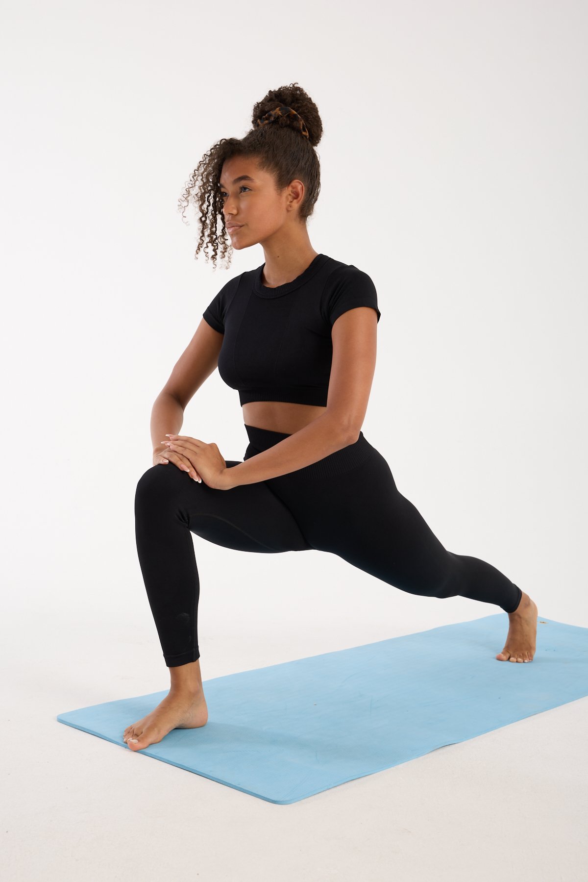 Black Flow Seamless/Dikişsiz Bisiklet Yaka Kısa Kollu Büstiyer-Tayt Takım
