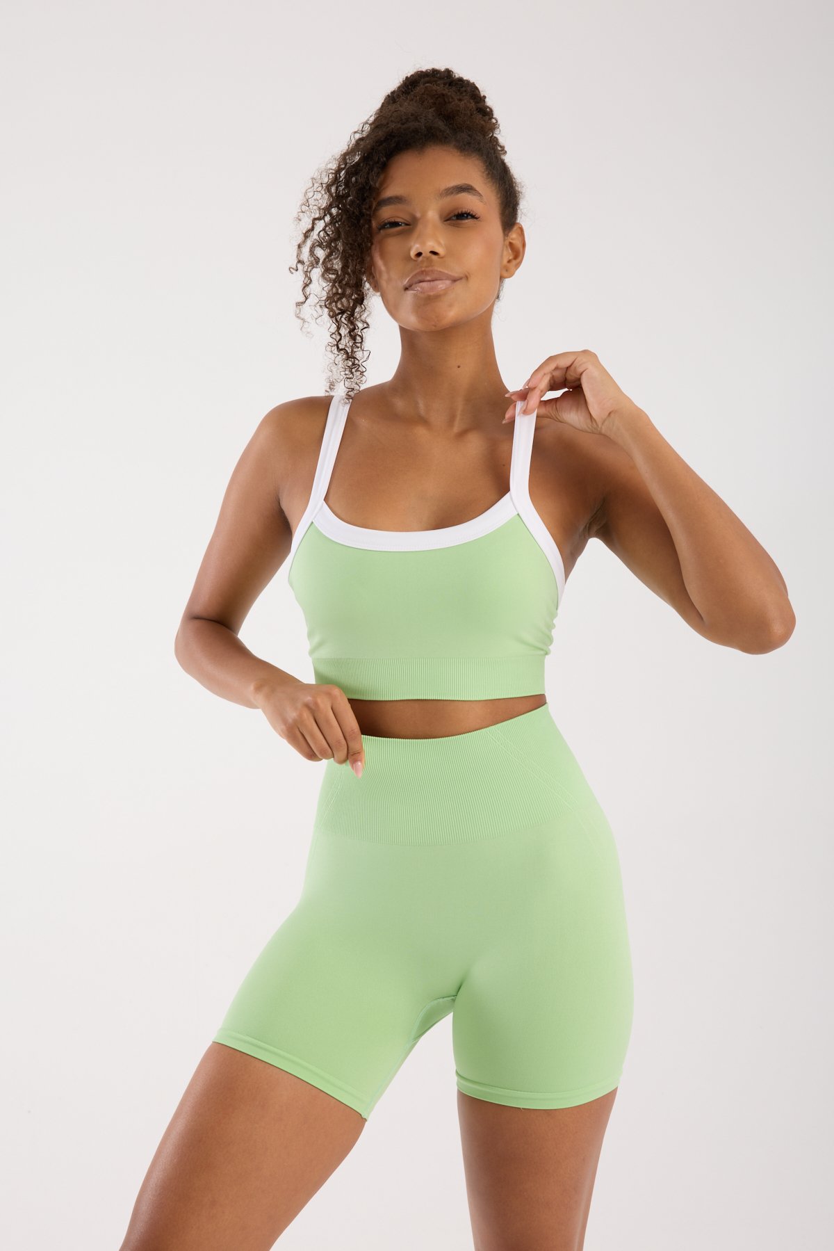Seamless/Dikişsiz Toparlayıcı Push Up Spor Büstiyer Şort Takım
