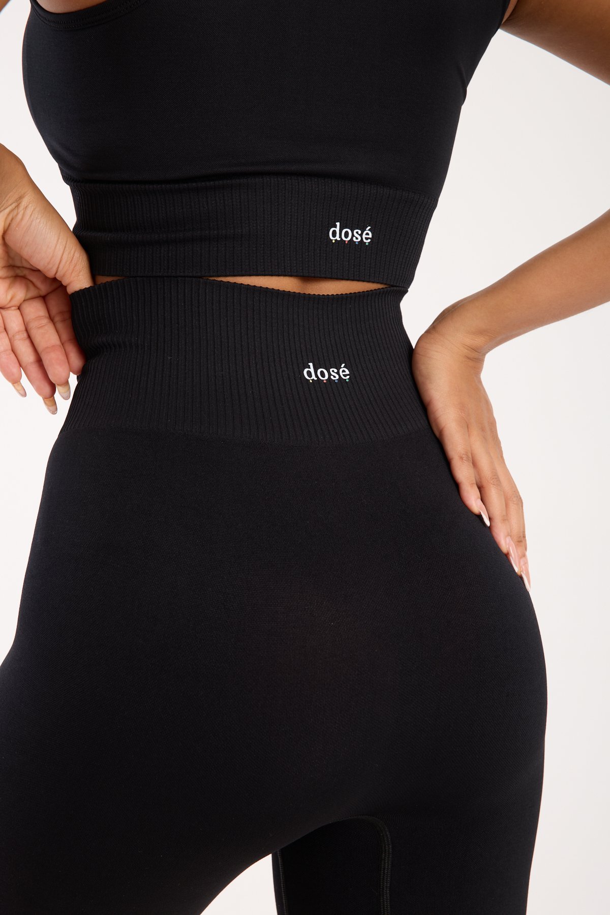 Black Flow Seamless/Dikişsiz Toparlayıcı Spor Büstiyer Şort Takım