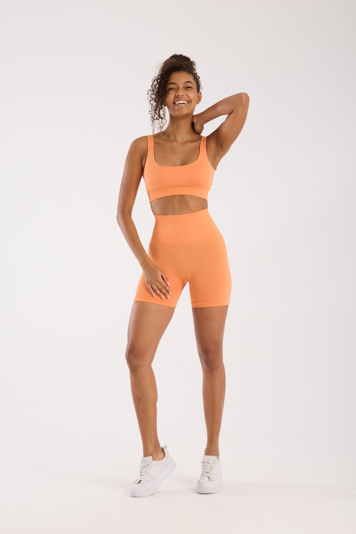 Seamless/Dikişsiz Toparlayıcı Push Up Büstiyer Şort Takım
