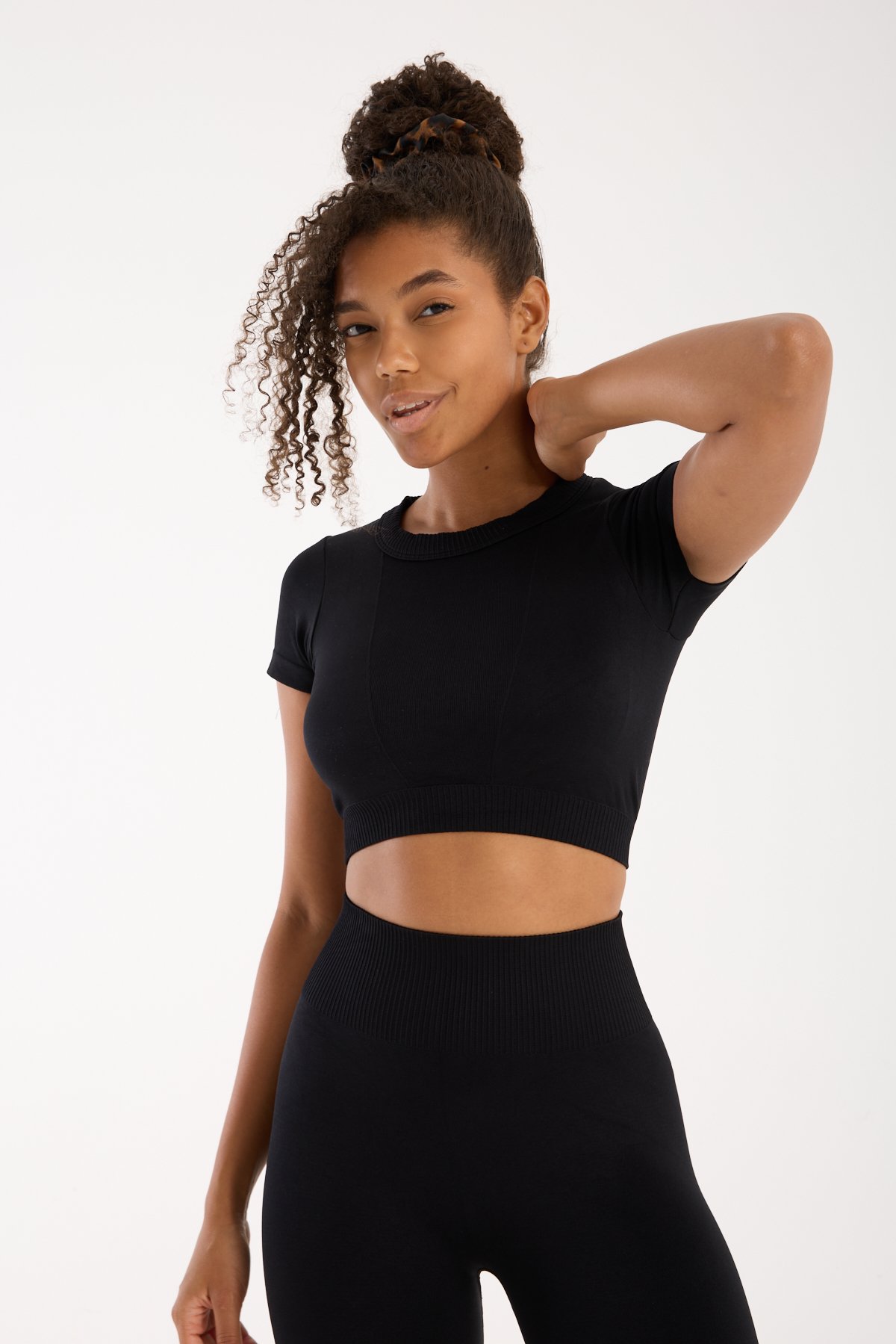 Black Flow Seamless/Dikişsiz Bisiklet Yaka Kısa Kollu Büstiyer-Tayt Takım