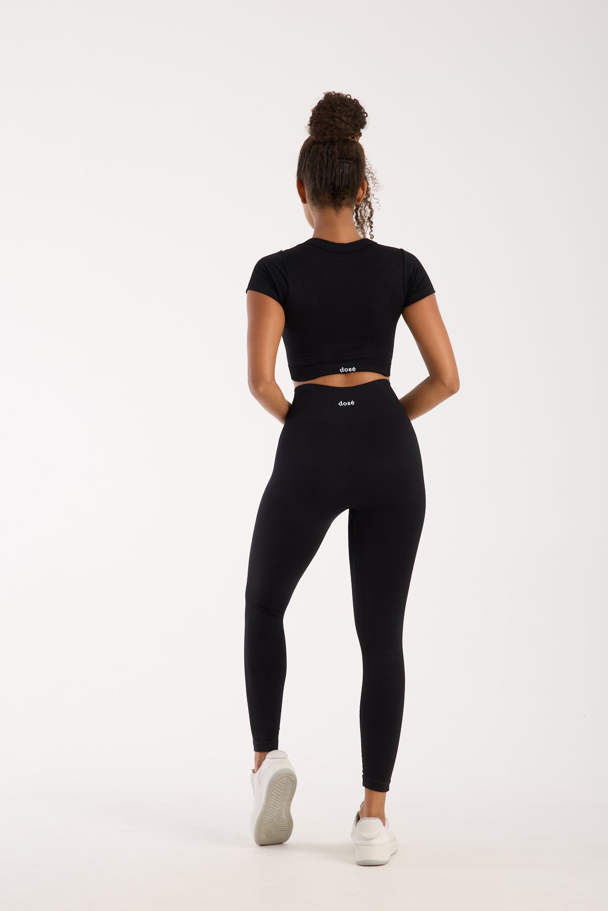 Black Flow Seamless/Dikişsiz Bisiklet Yaka Kısa Kollu Büstiyer-Tayt Takım