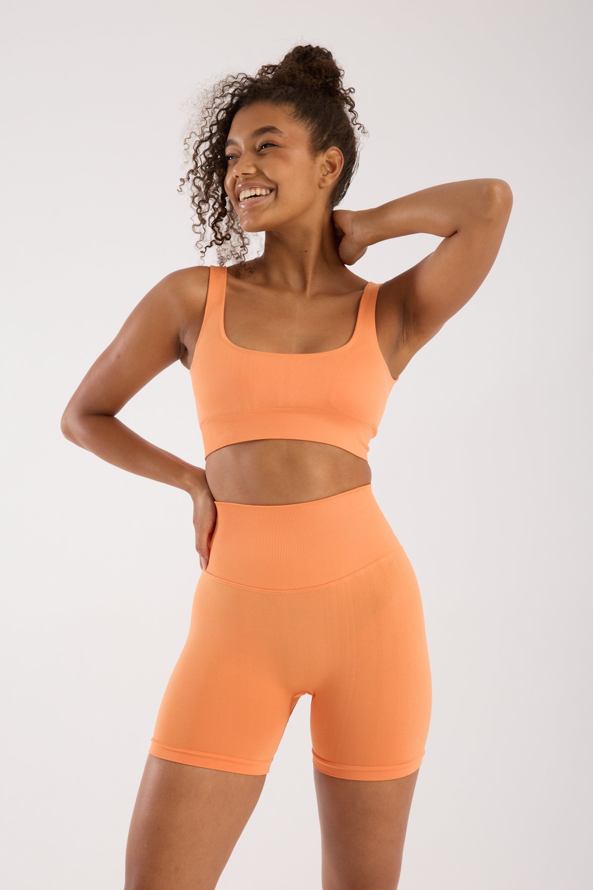 Seamless/Dikişsiz Toparlayıcı Push Up Büstiyer Şort Takım