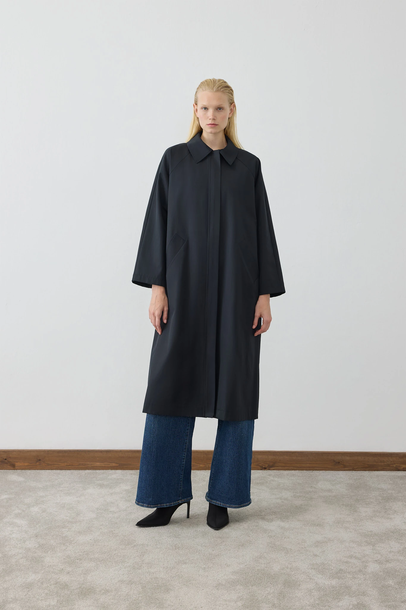 MİORİ ALERA TRENÇKOT