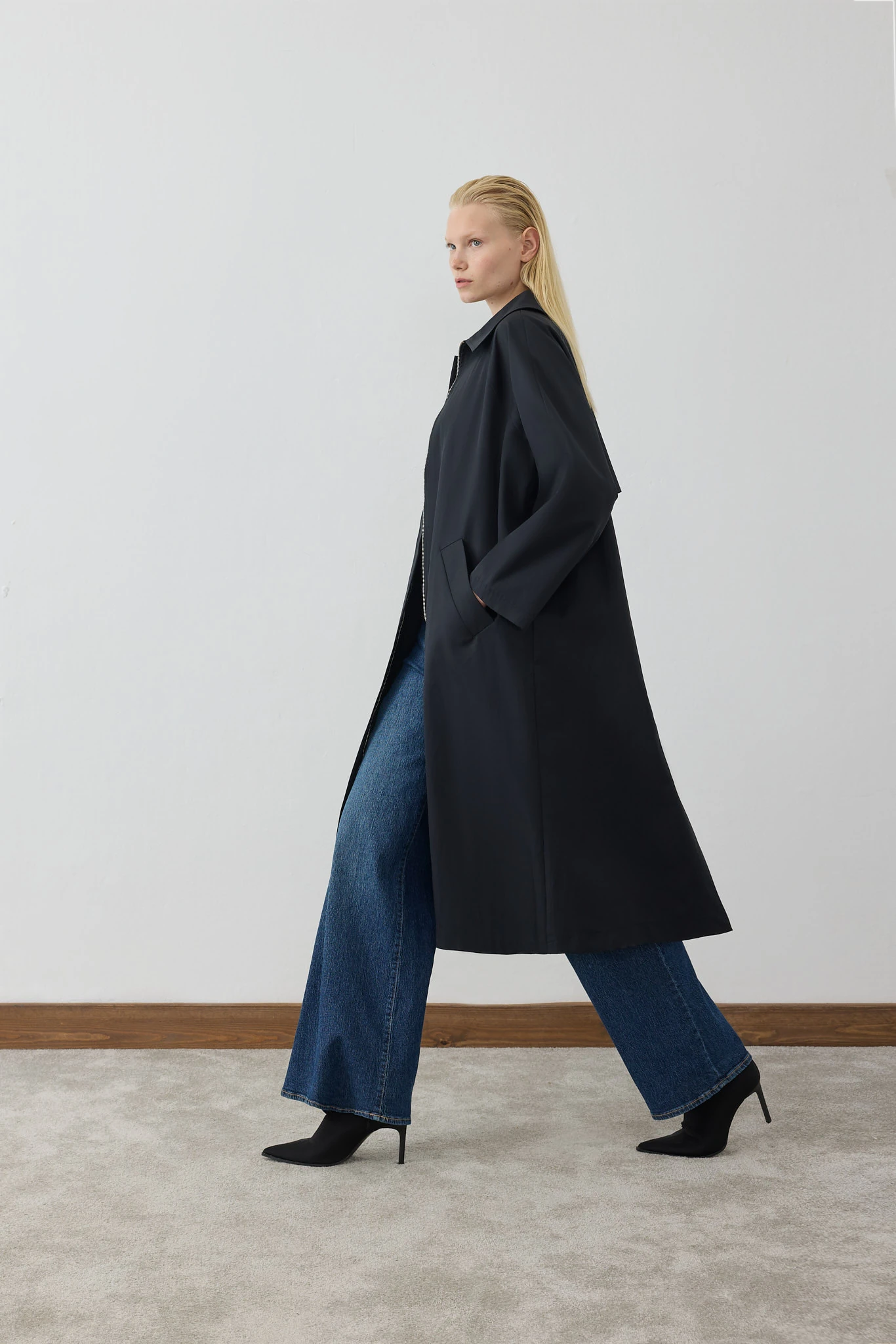 MİORİ ALERA TRENÇKOT