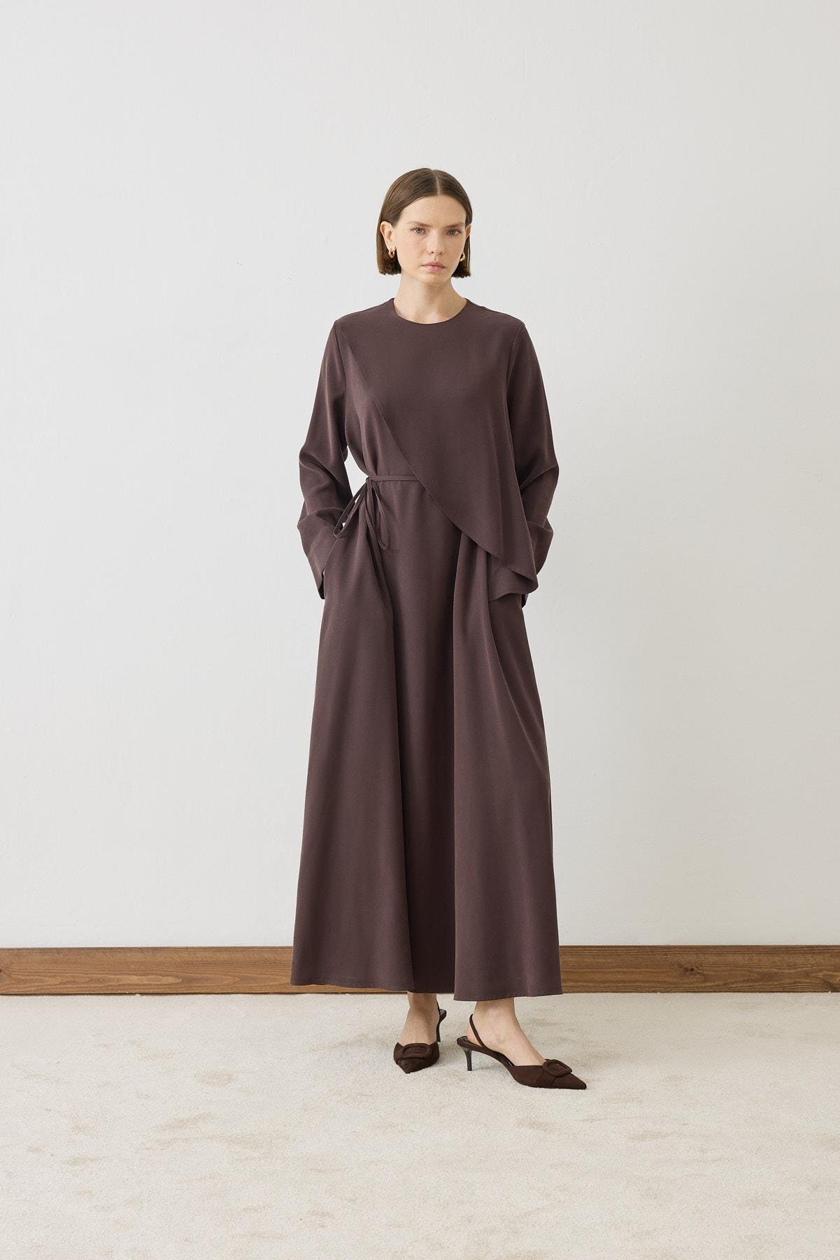 MİORİ JAVE MODAL TAŞLANMIŞ ELBİSE KAHVE