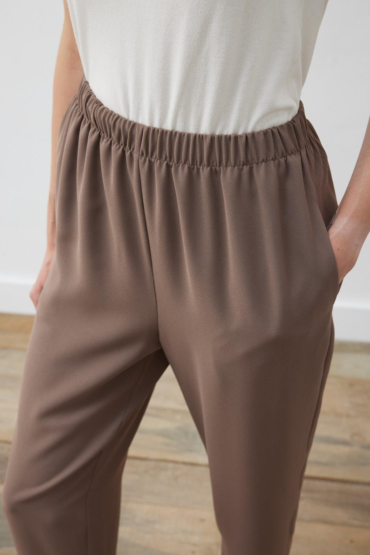 RİNA KREP DUBLE PAÇA PANTOLON ETUP