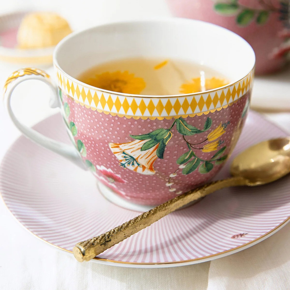 Pembe Porselen Çay Fincan Seti 280 Ml La Majorelle 