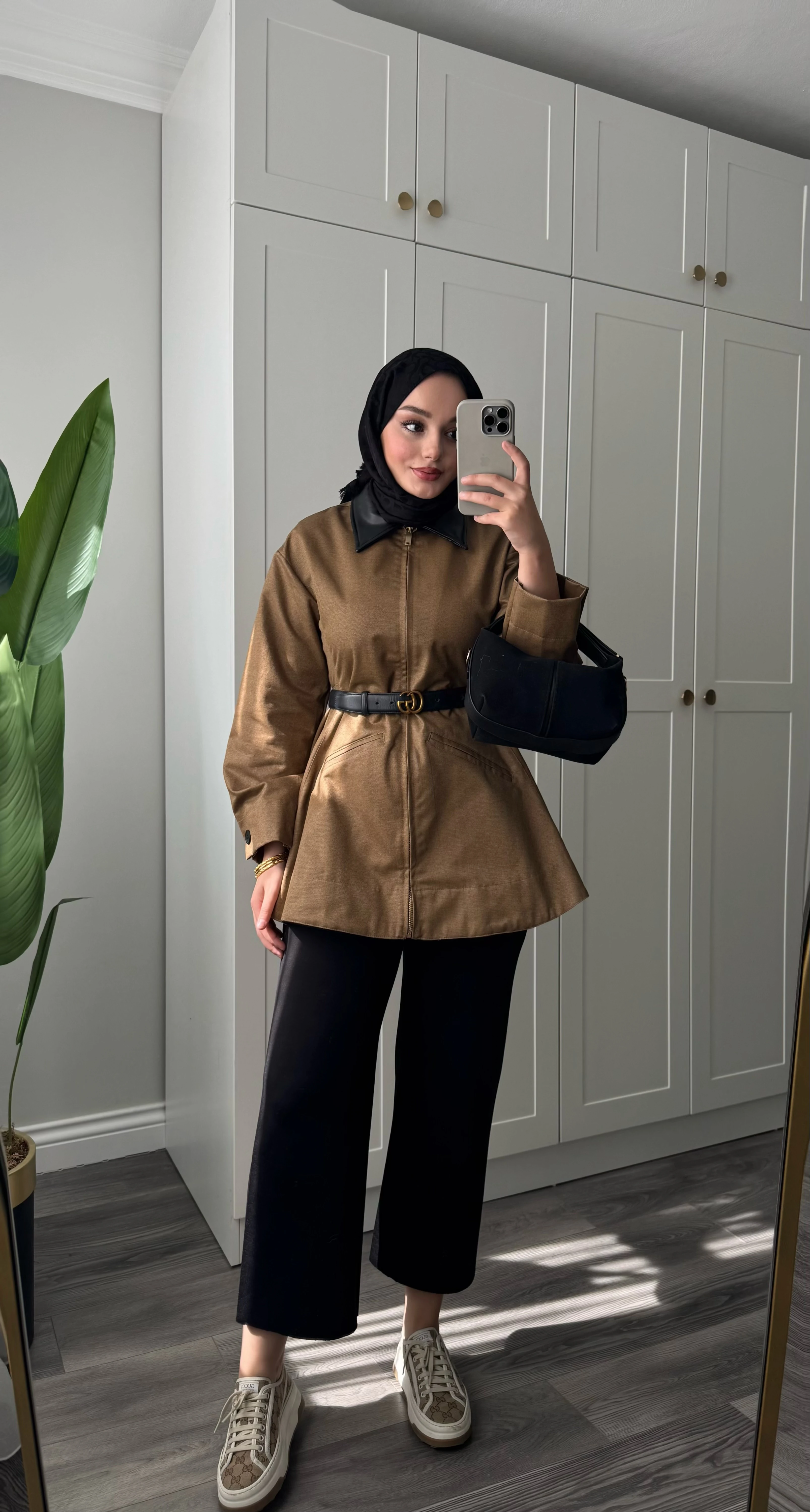 Deri Yakalı Belden Oturtmalı Ceket 