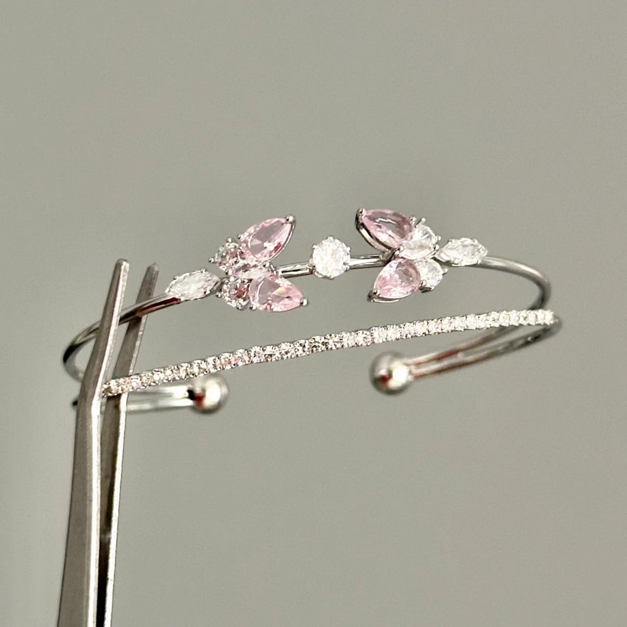 Pink Butterfly Zirkon Kelepçe