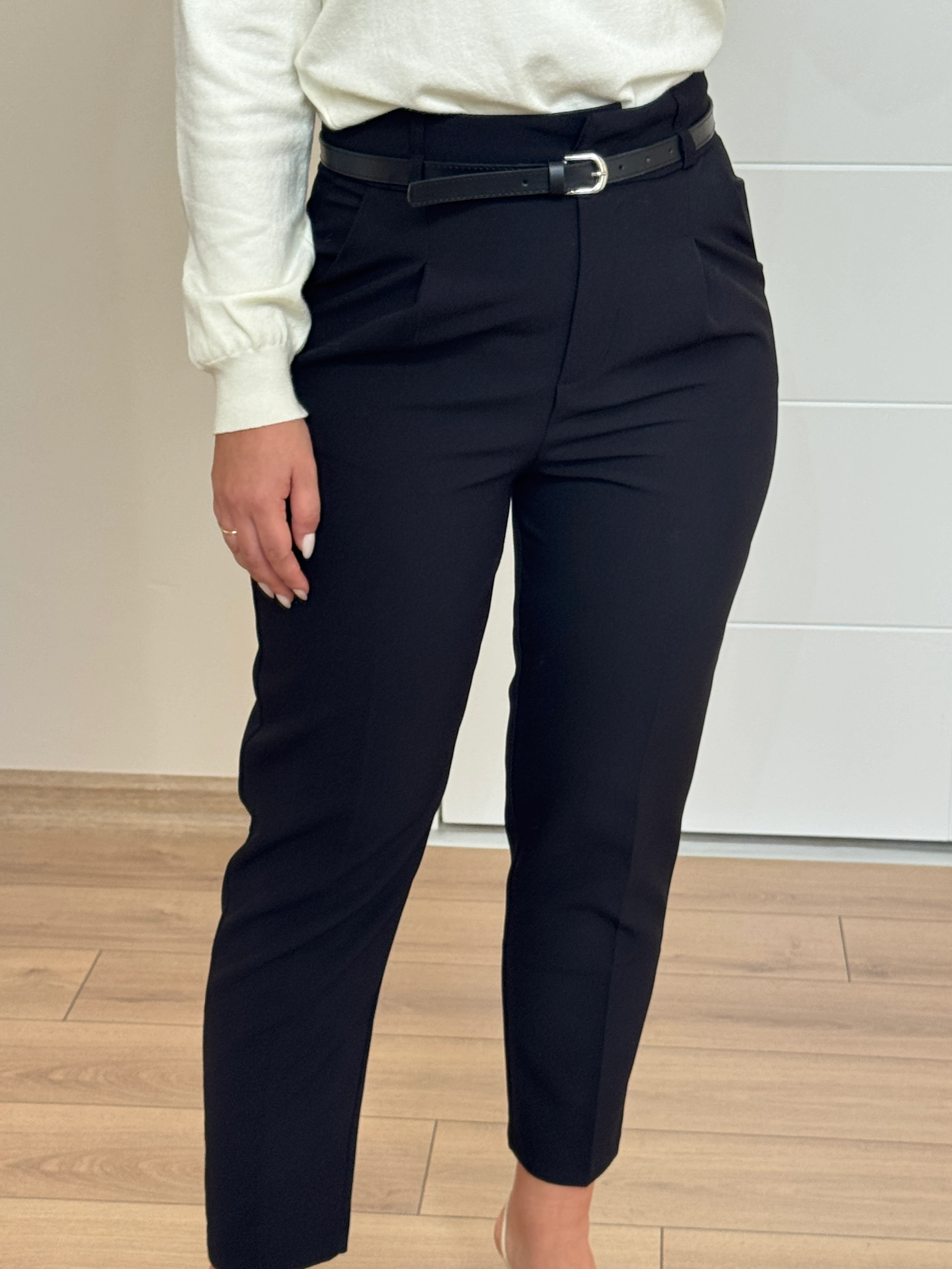 Yüksek Bel Kemerli Flatolu Pantolon