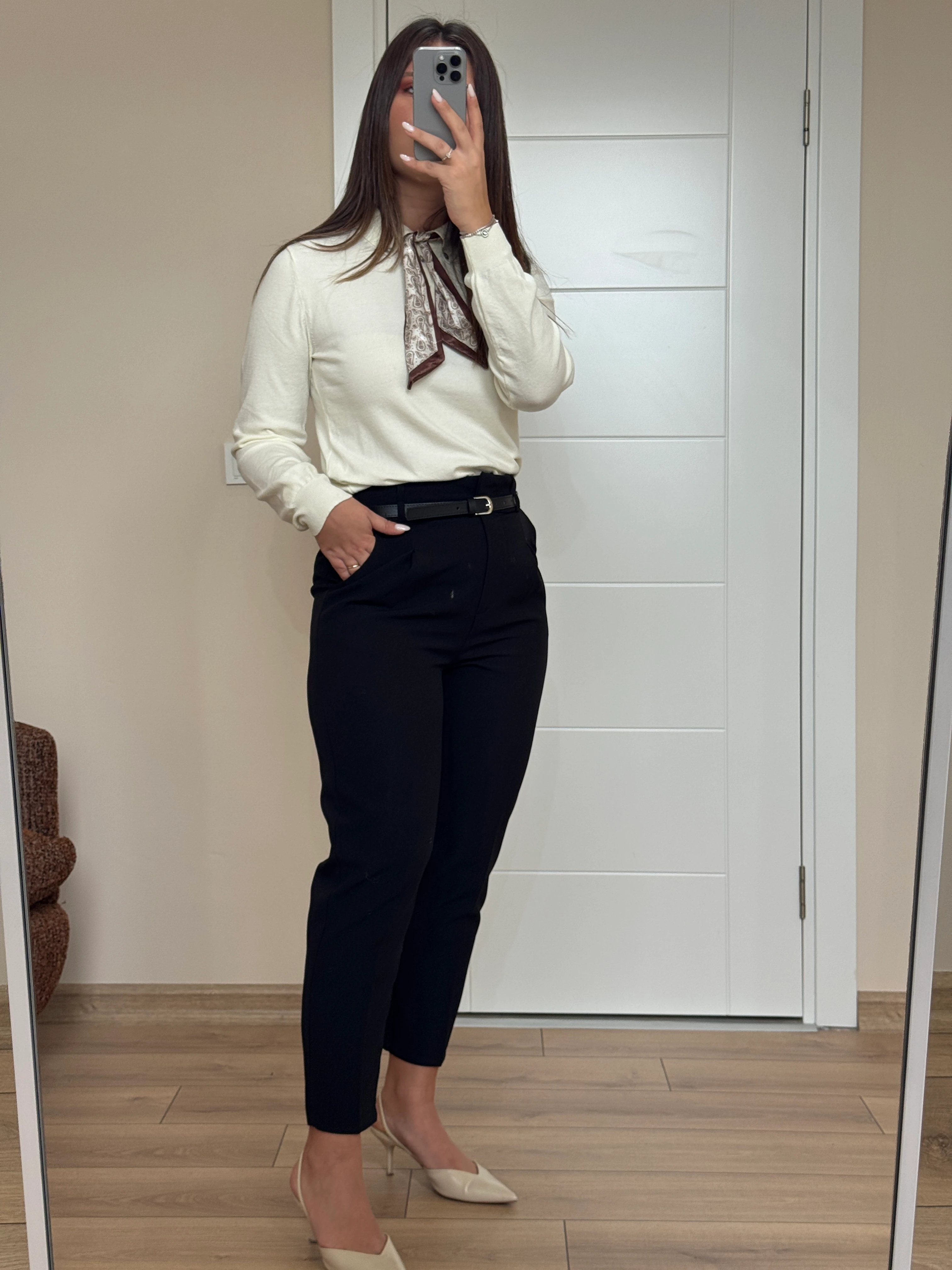 Yüksek Bel Kemerli Flatolu Pantolon - Siyah