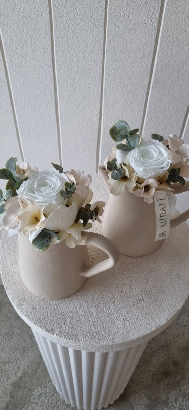 Seramik sürahi vazo çiçek tasarımı