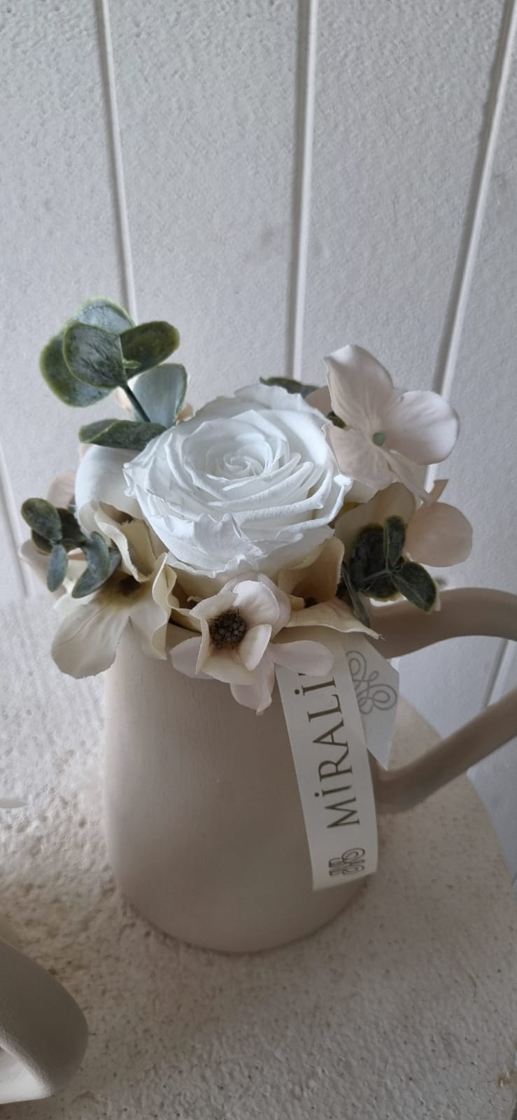 Seramik sürahi vazo çiçek tasarımı