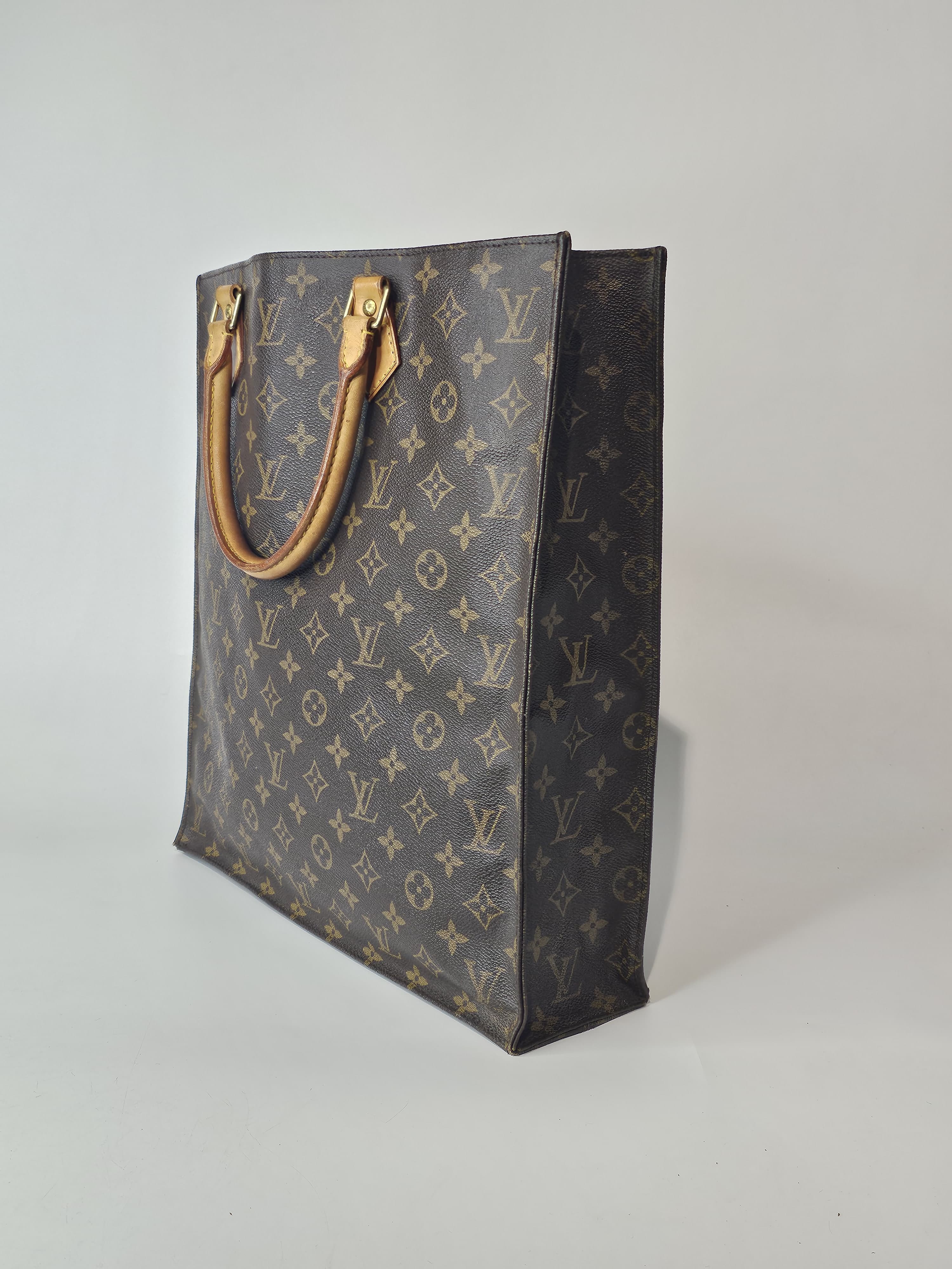 LOUIS VUITTON BAG