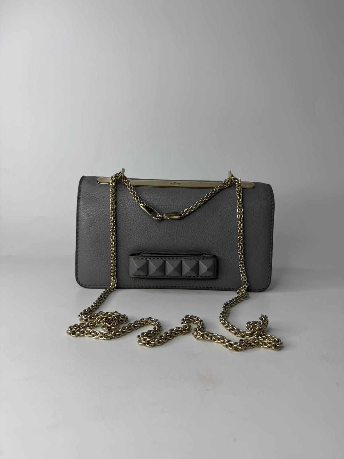 VALENTINO GARAVANI ROCKSTUD VA VA VOOM CLUTCH BAG