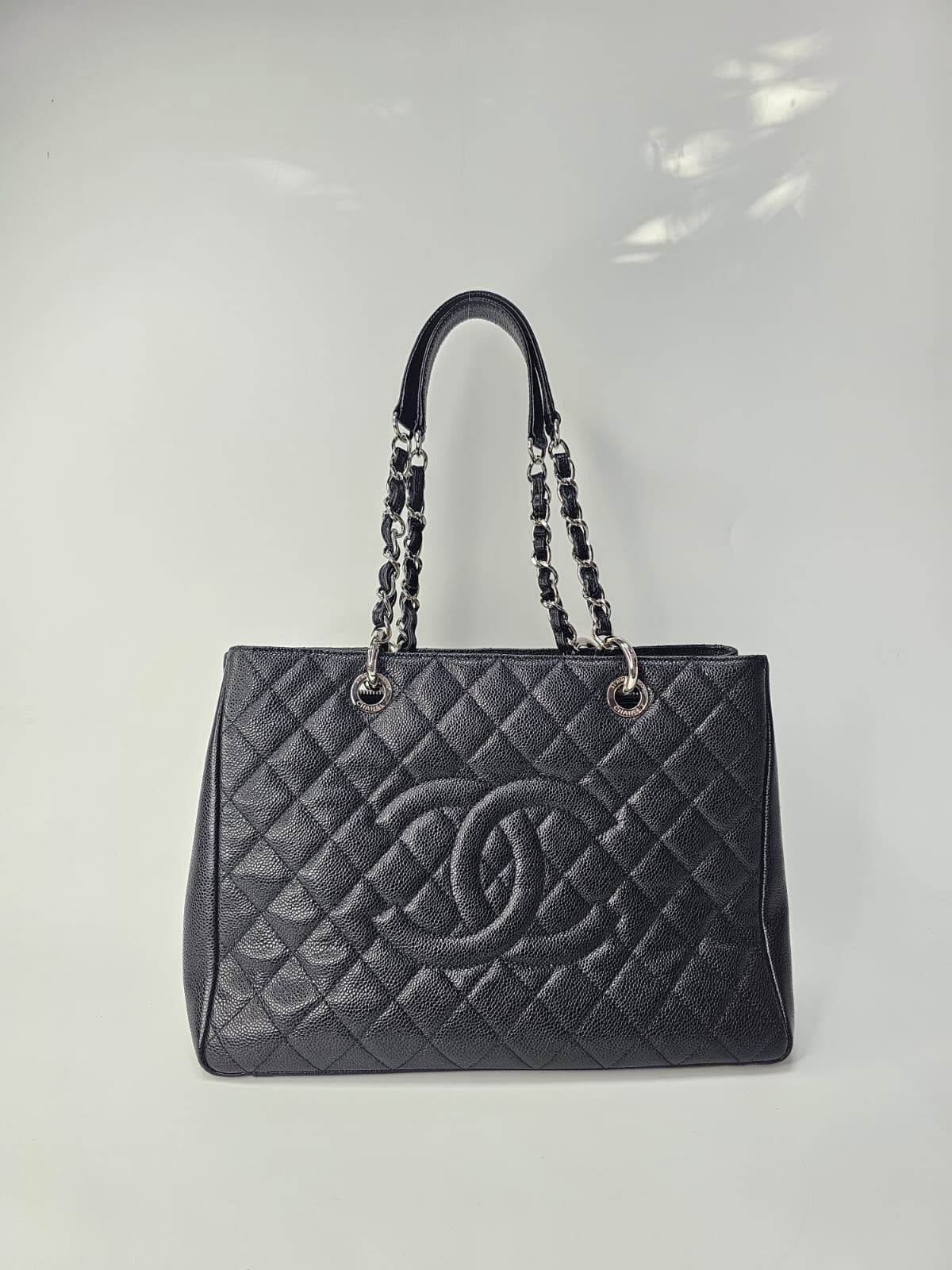 CHANEL QUILTED TOTE BAG 