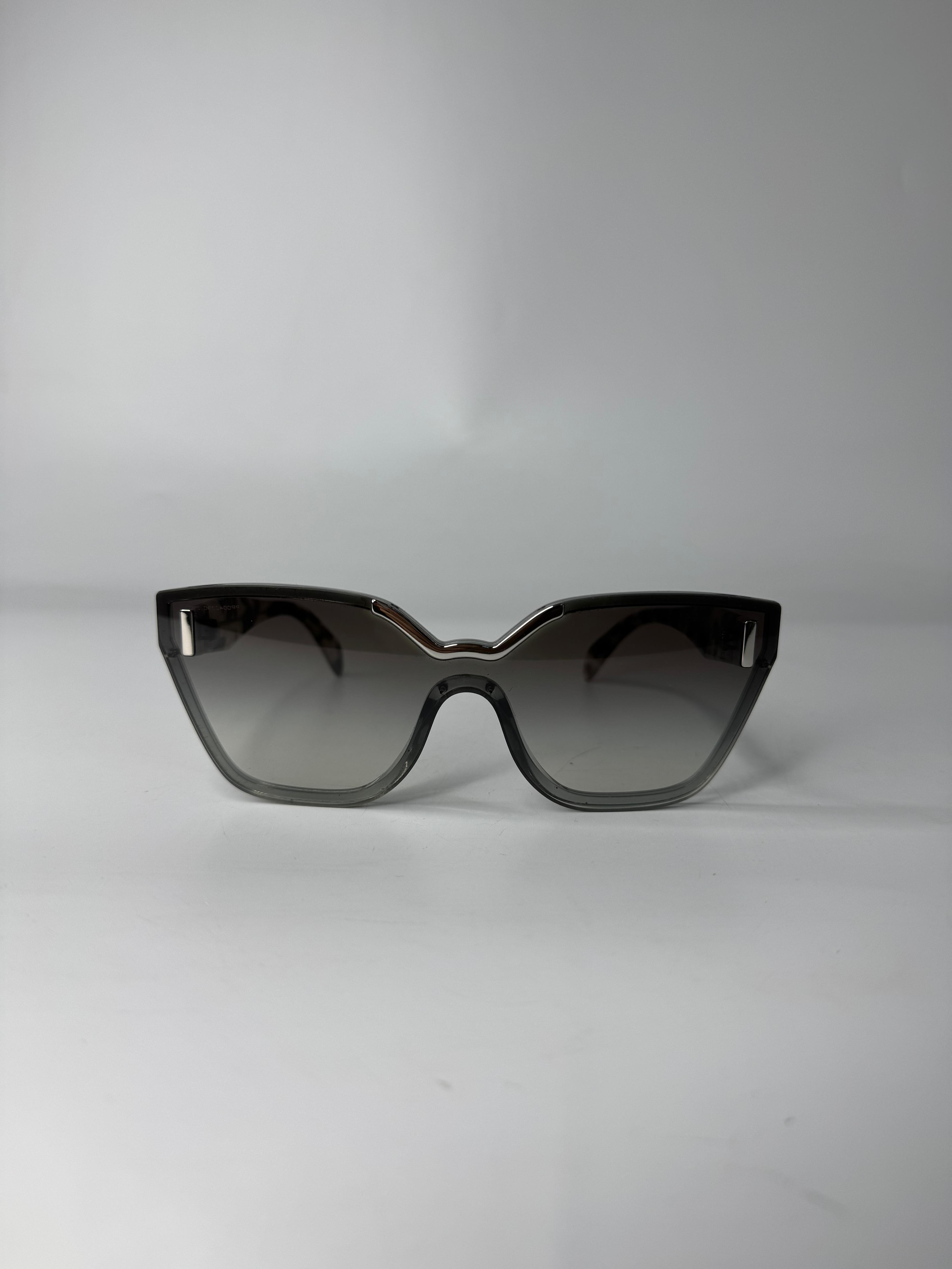 PRADA SUN GLASSES